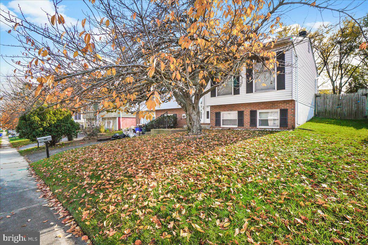 HILLCREST ORCHARDS - Residential