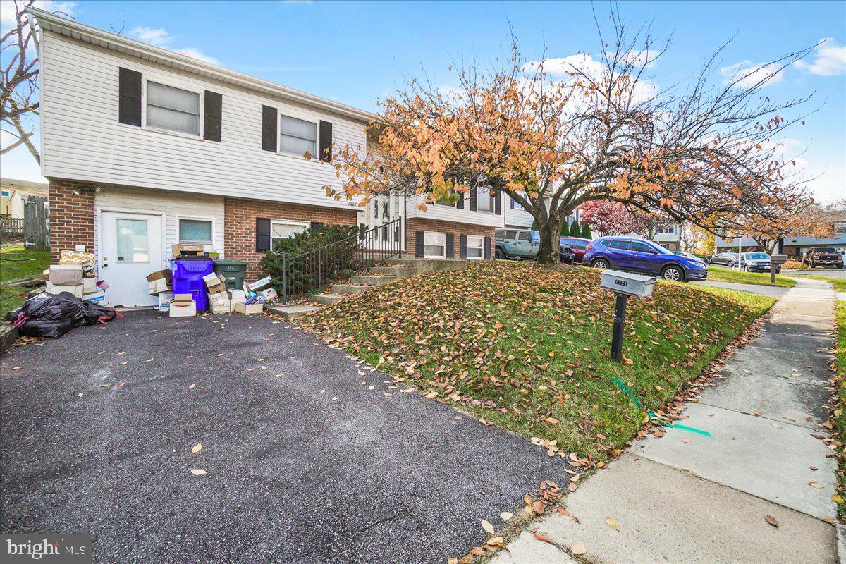 HILLCREST ORCHARDS - Residential