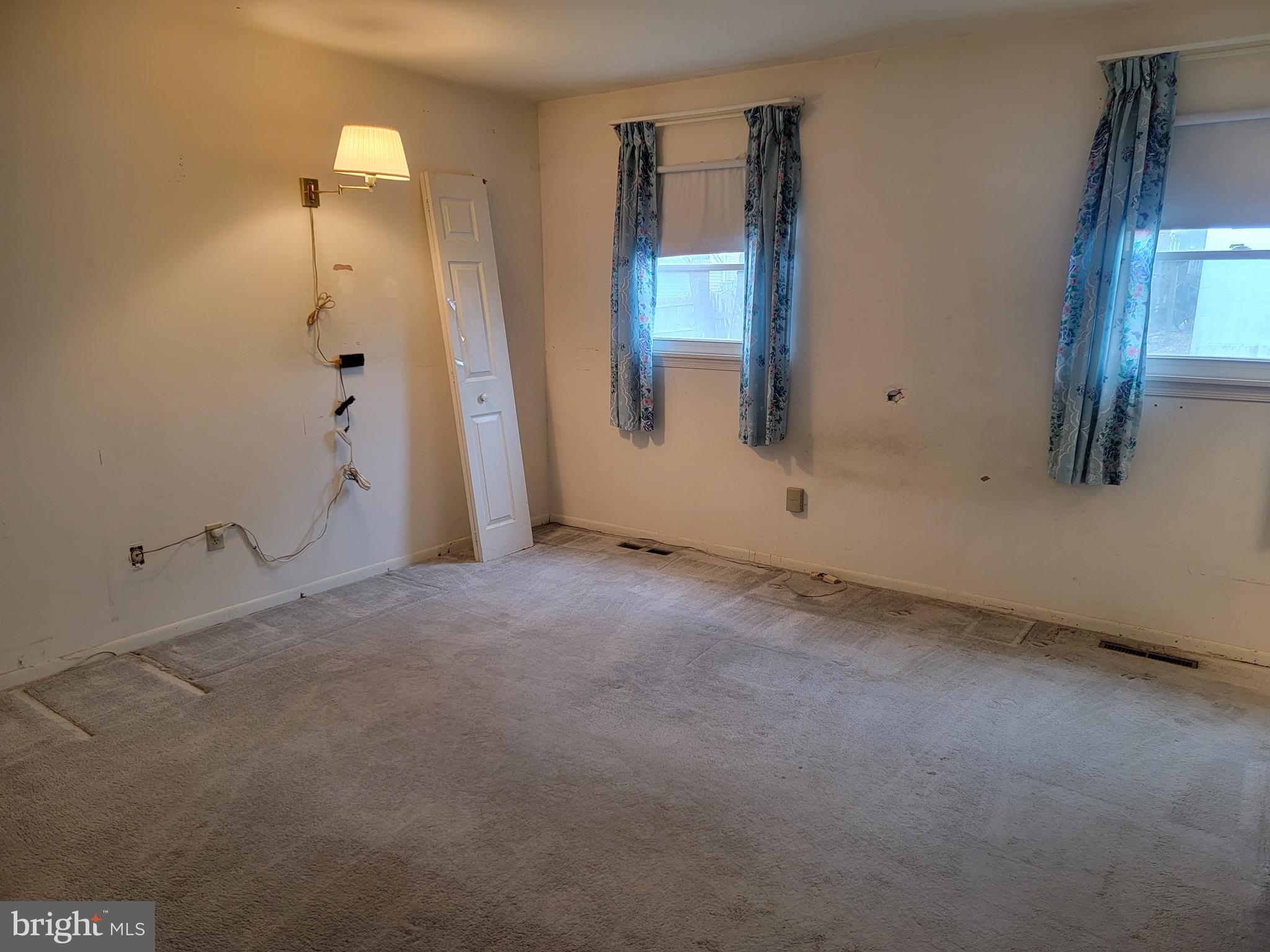 HILLCREST ORCHARDS - Residential