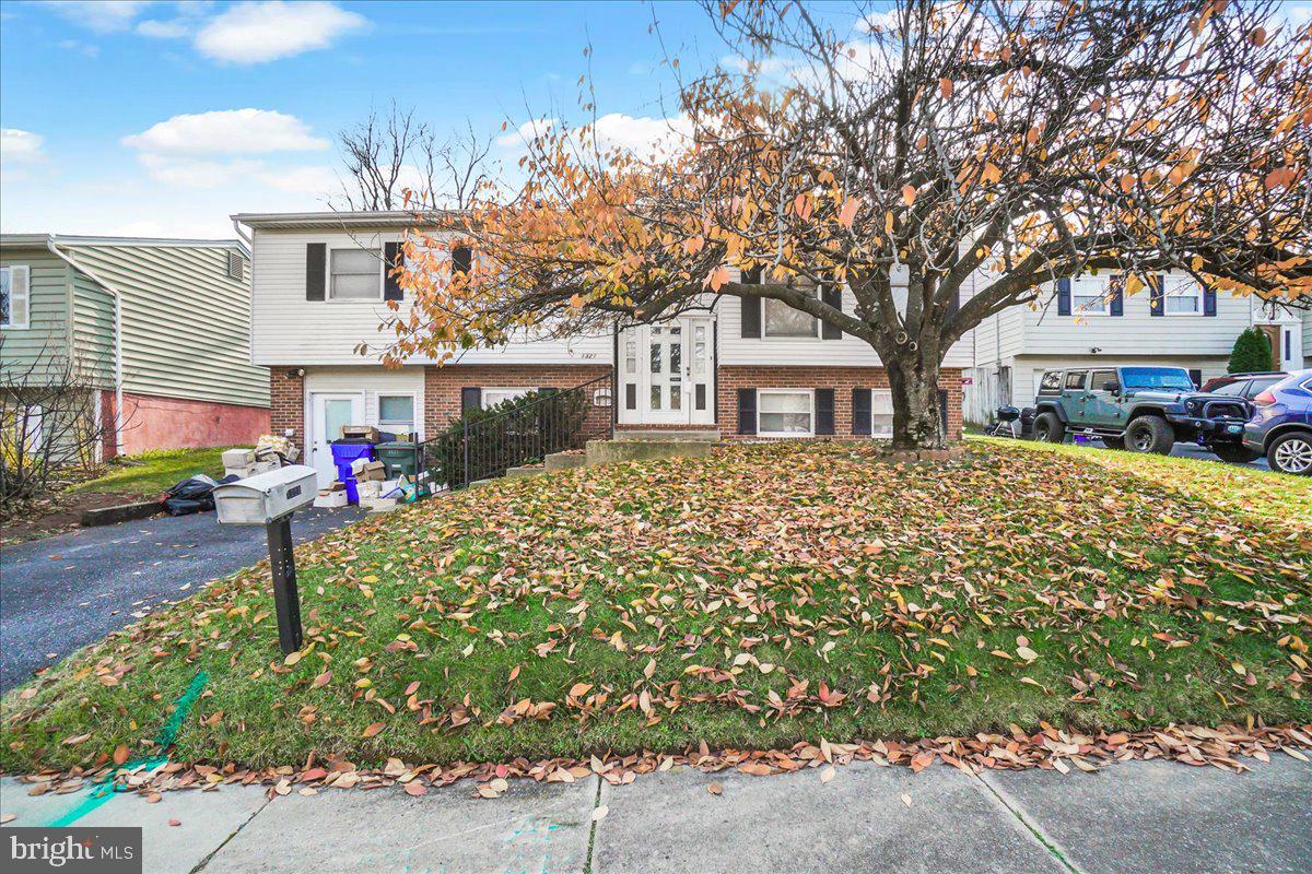 HILLCREST ORCHARDS - Residential