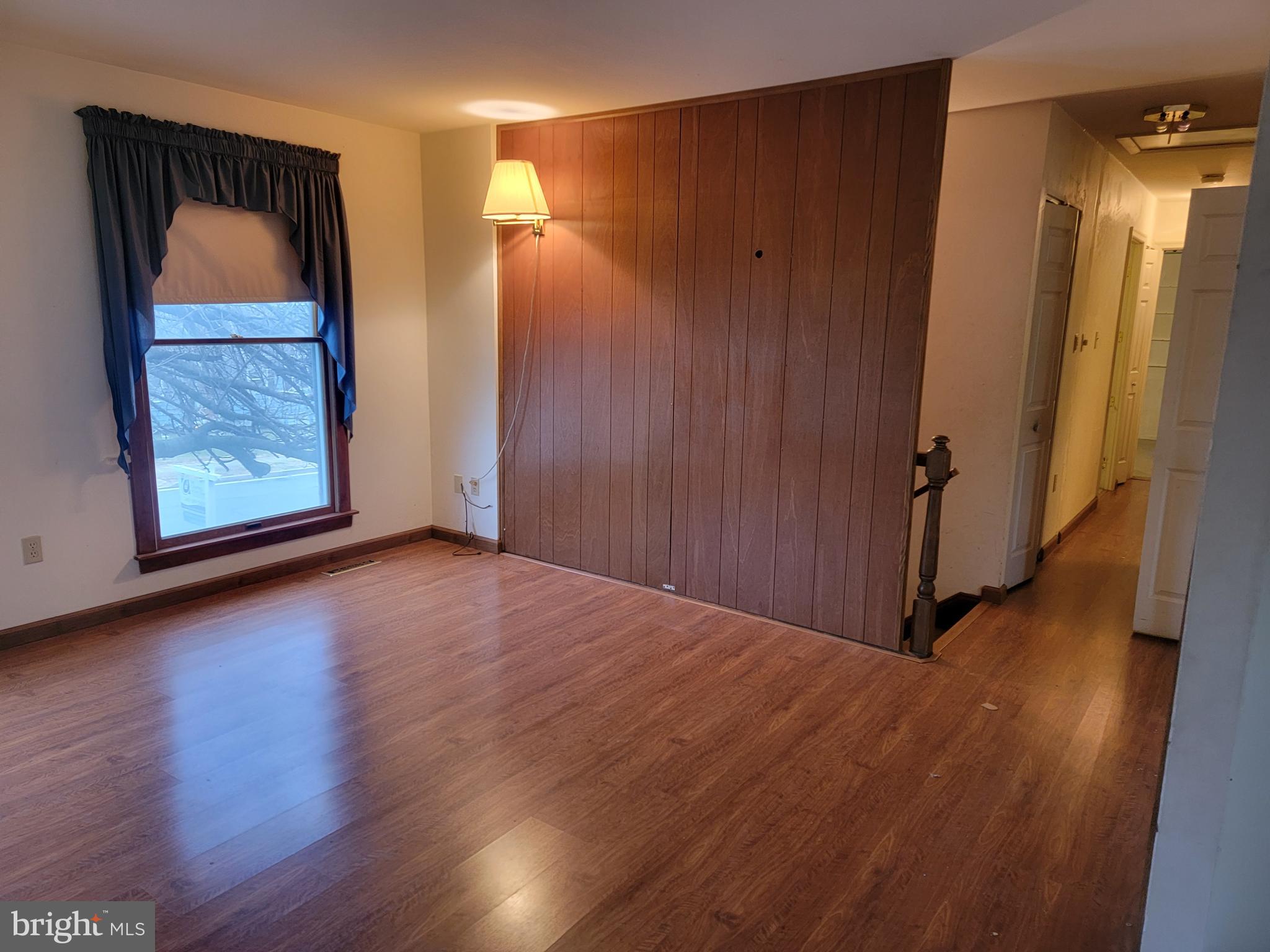 HILLCREST ORCHARDS - Residential