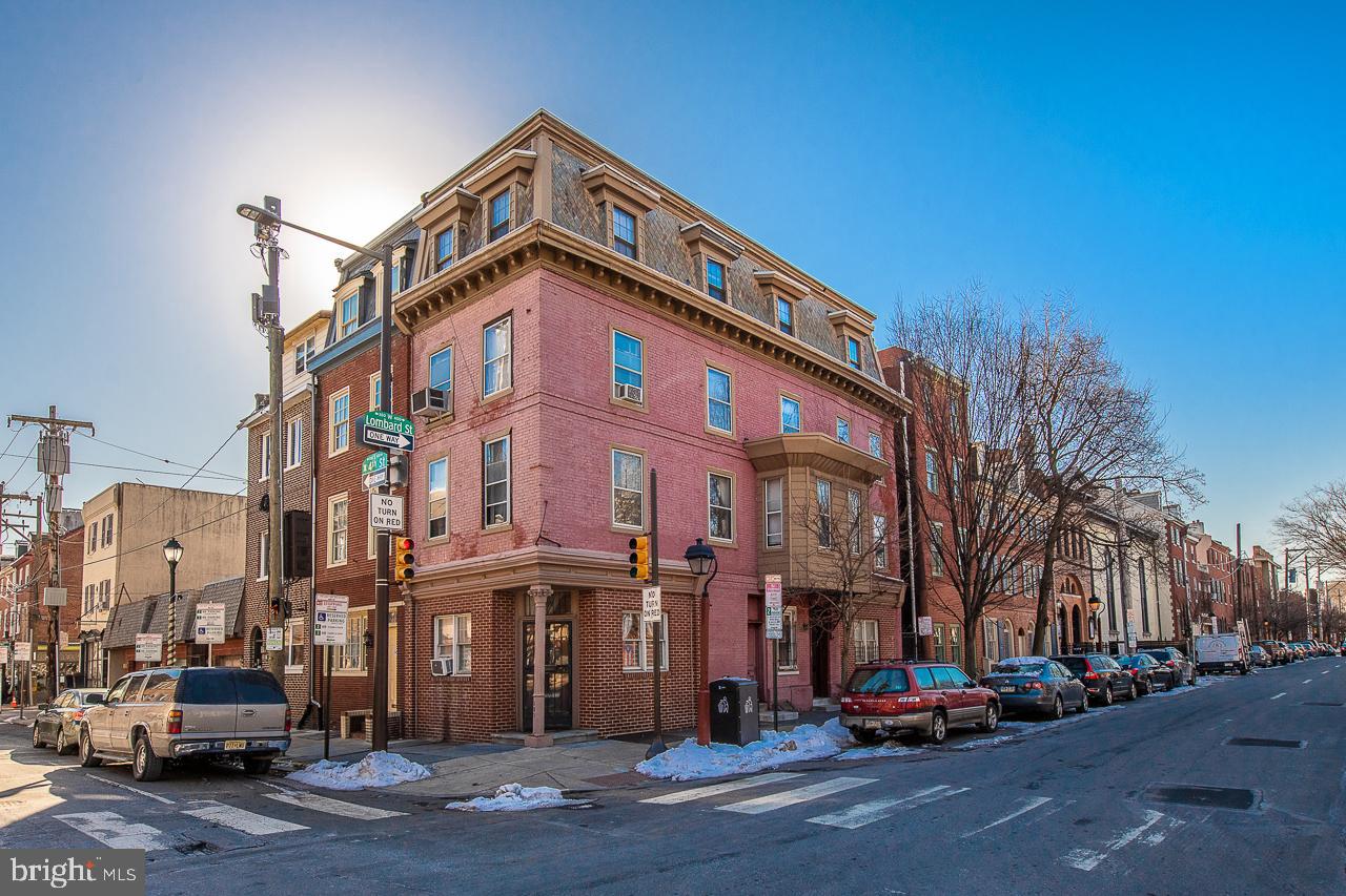 SOCIETY HILL - Residential Income