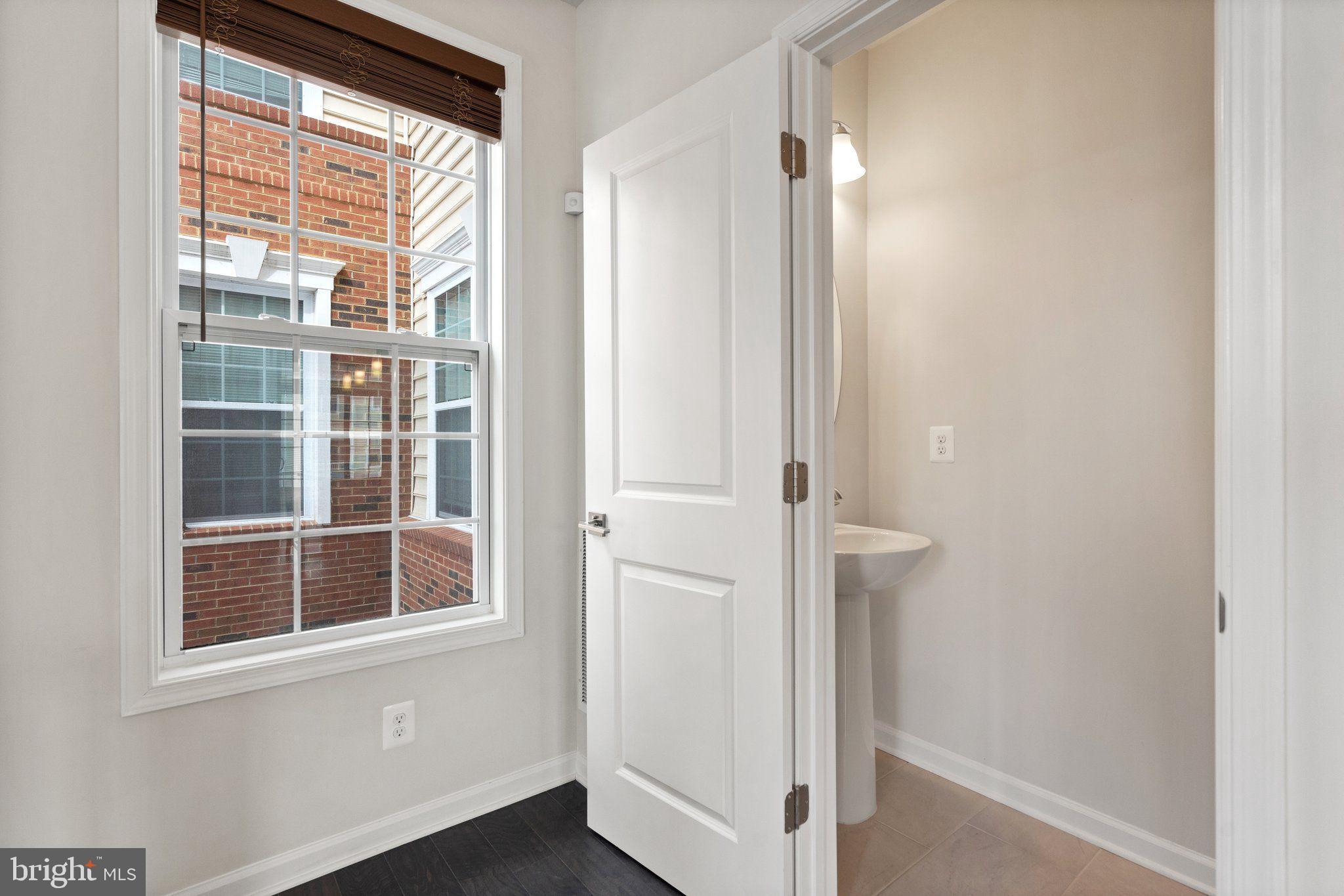 RIDGES AT LOUDOUN VALLEY - Residential