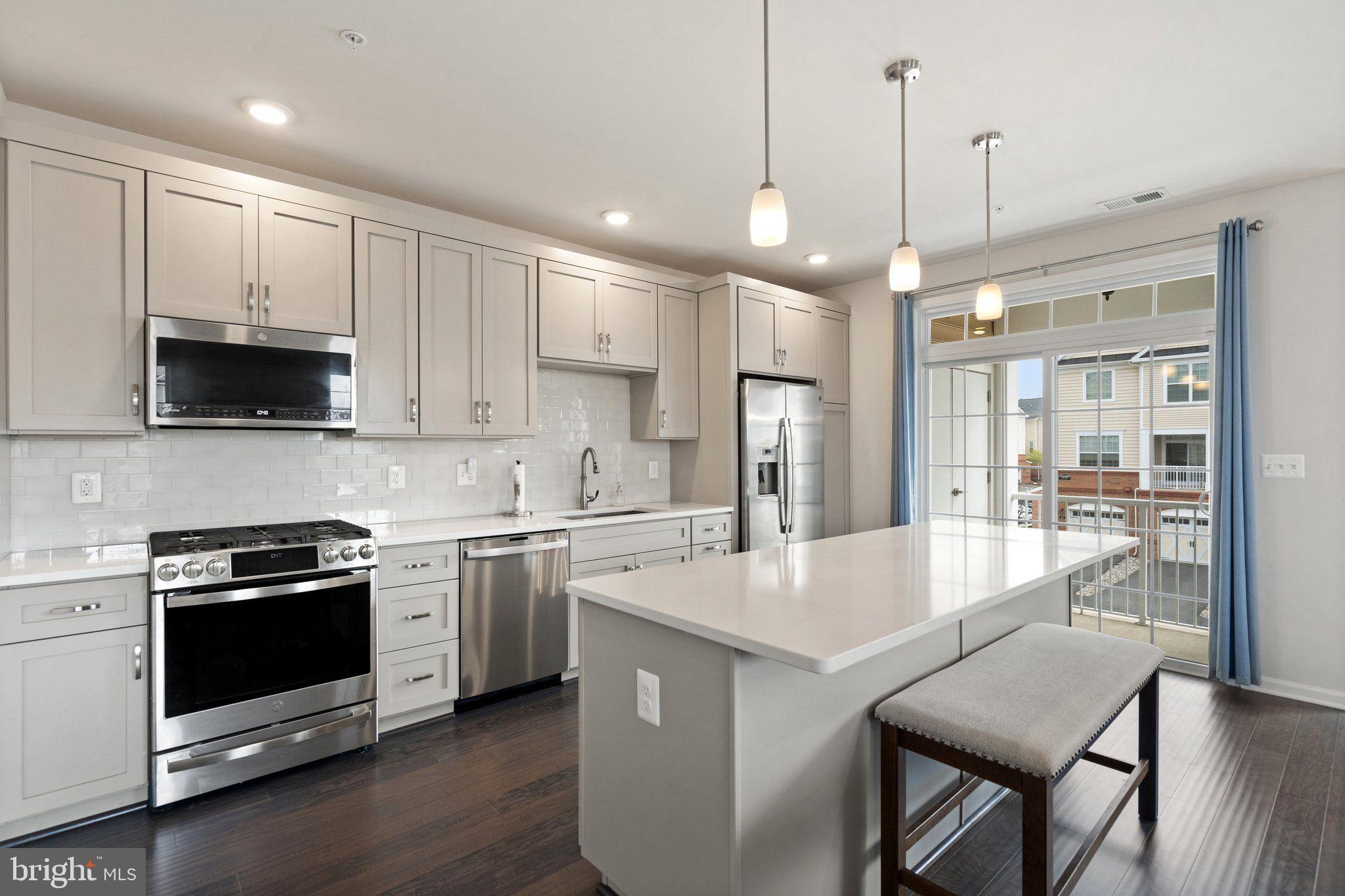 RIDGES AT LOUDOUN VALLEY - Residential