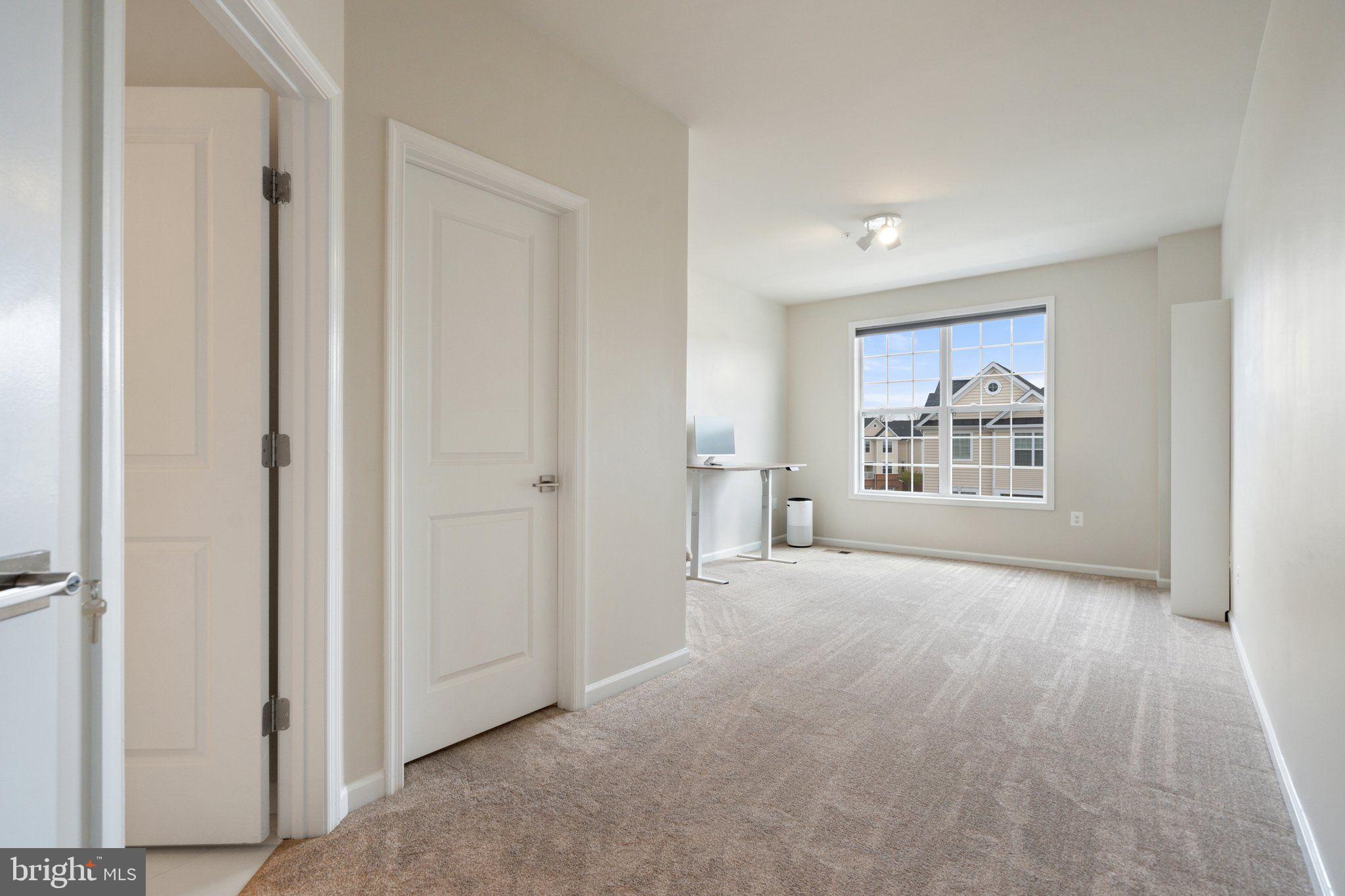 RIDGES AT LOUDOUN VALLEY - Residential