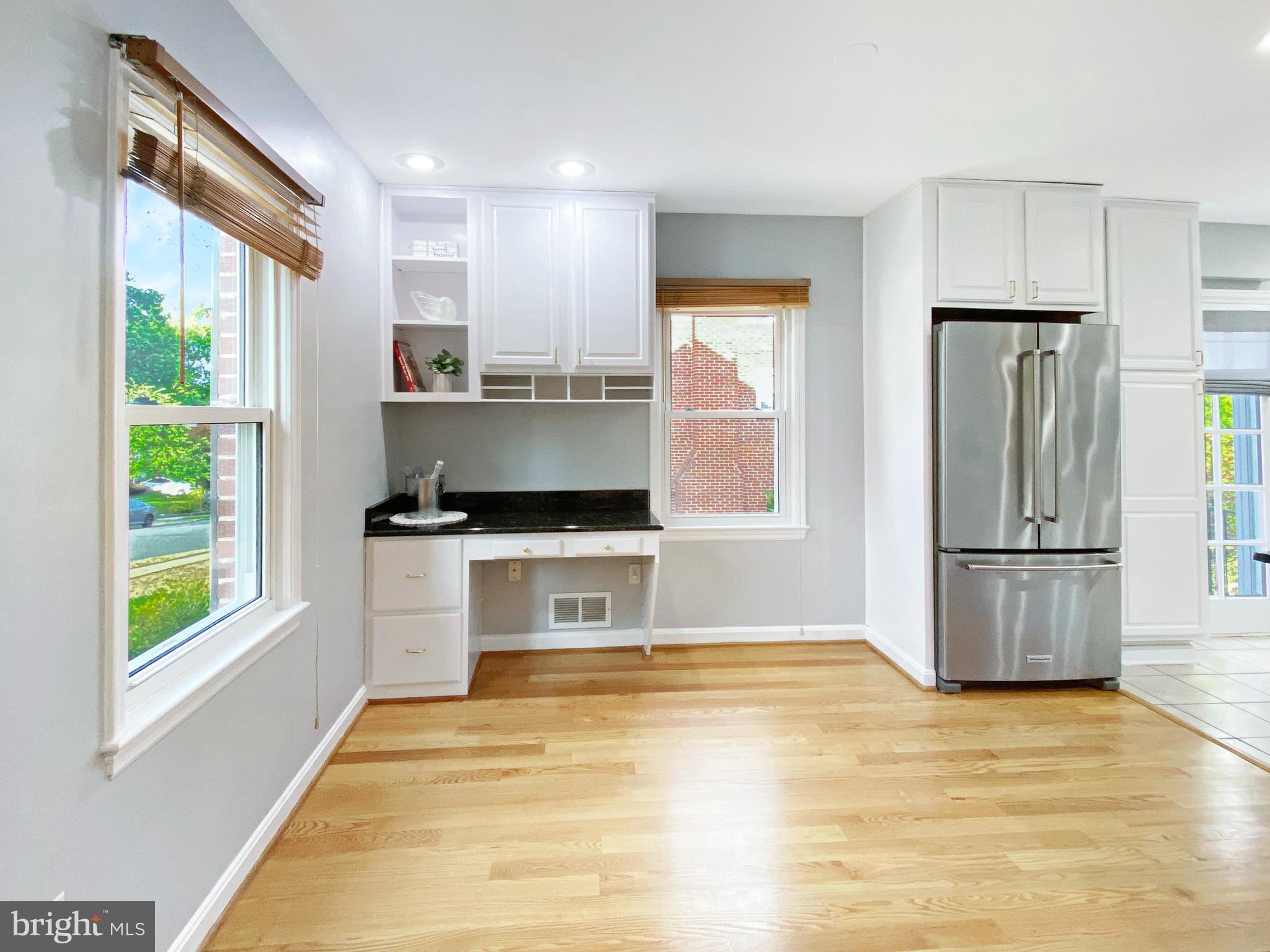 MADISON MANOR - Residential