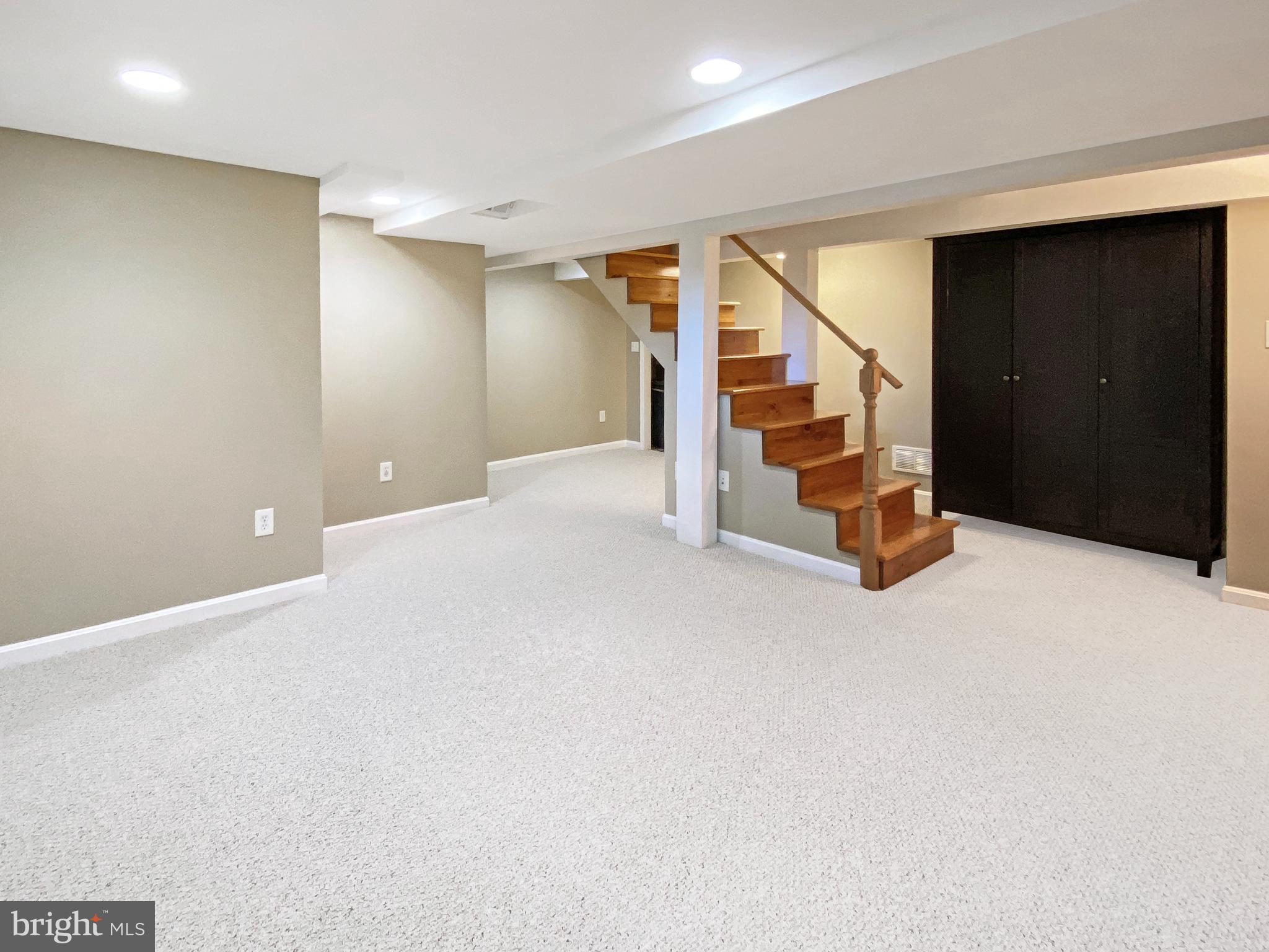 MADISON MANOR - Residential