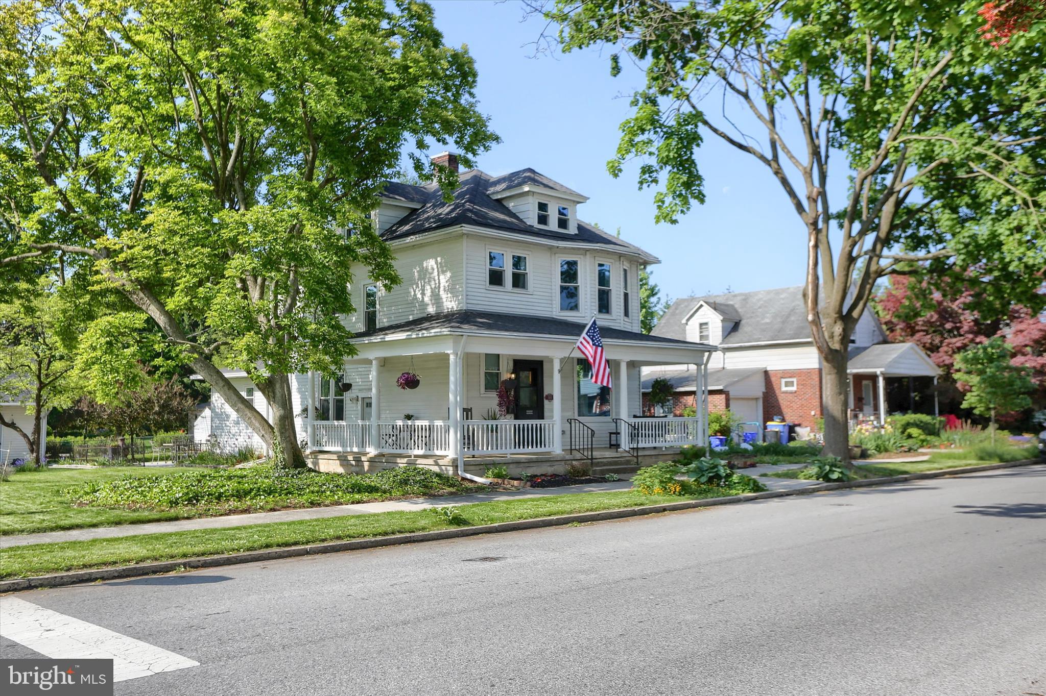 EARLINGTON - Residential