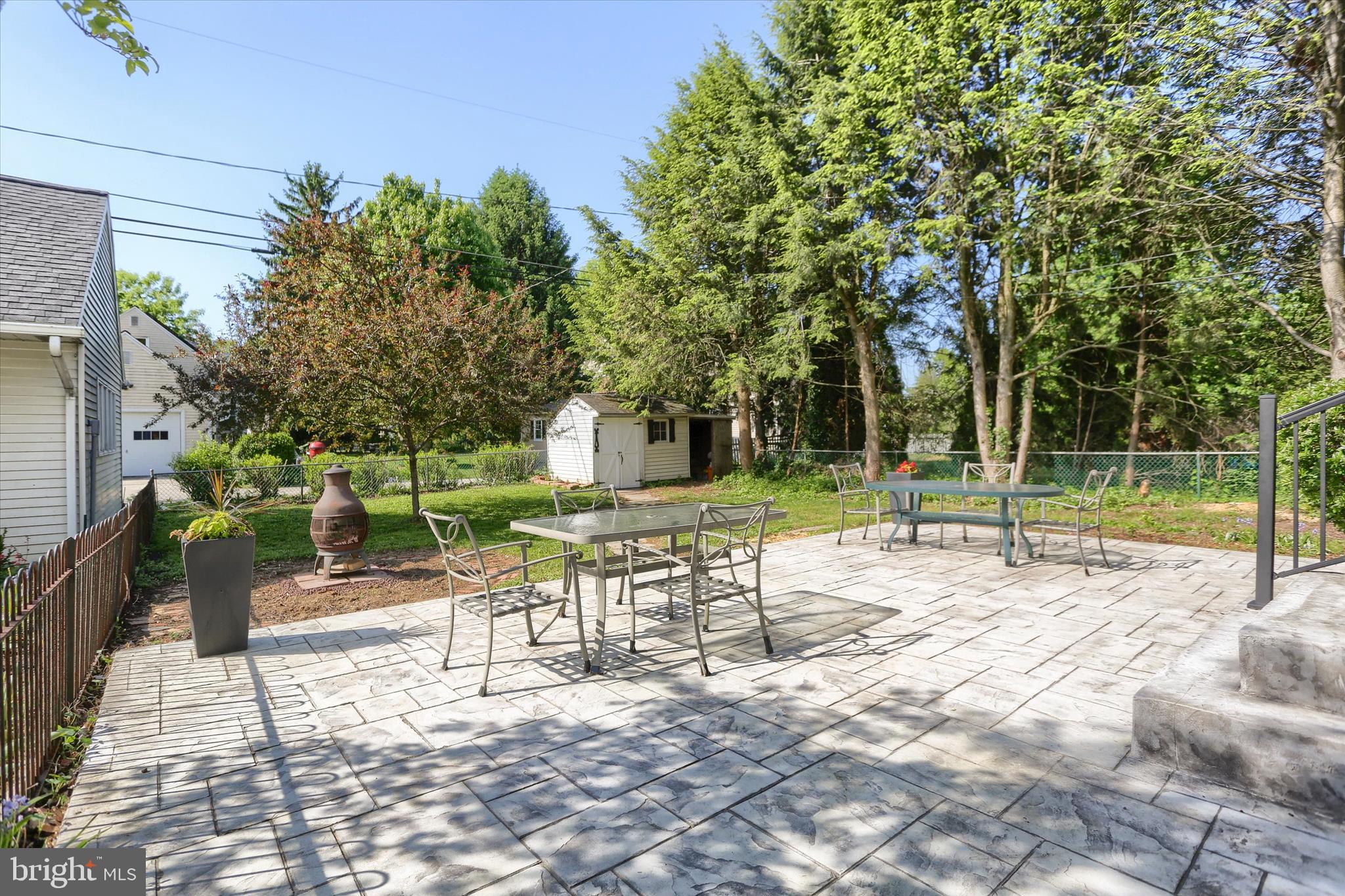 EARLINGTON - Residential