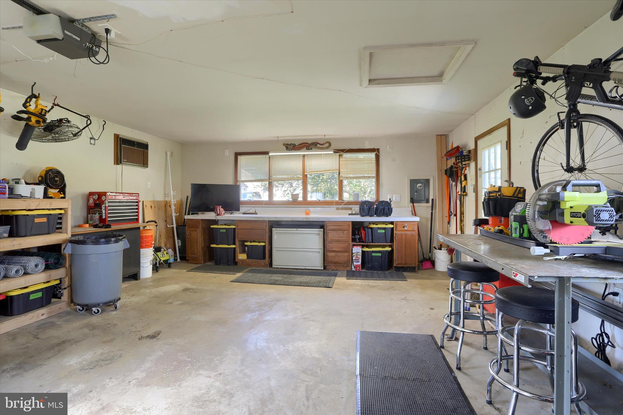 EARLINGTON - Residential