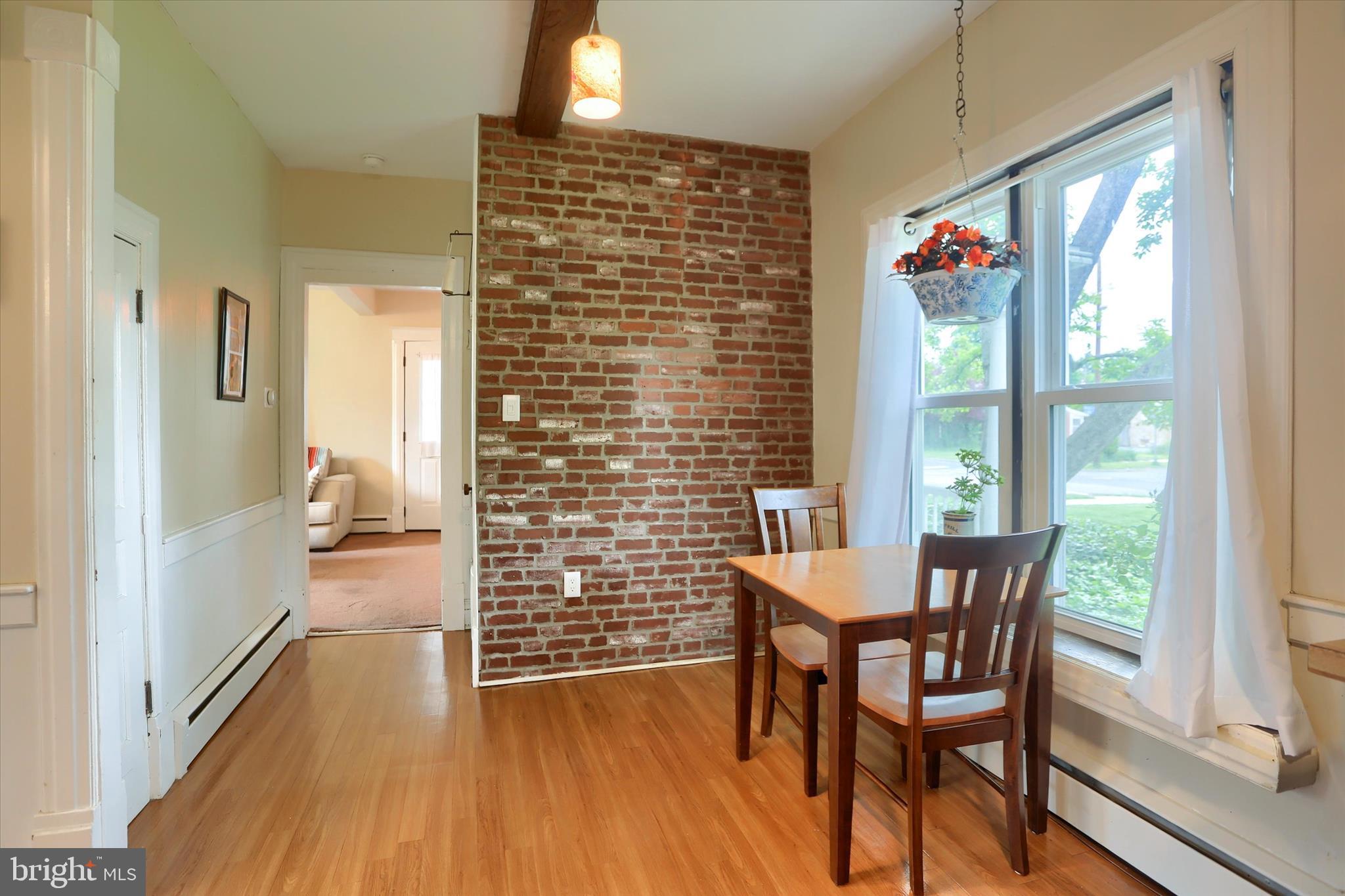 EARLINGTON - Residential