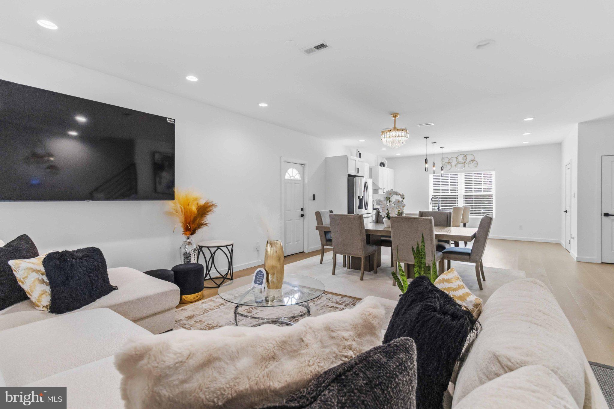 RHAWNHURST - Residential