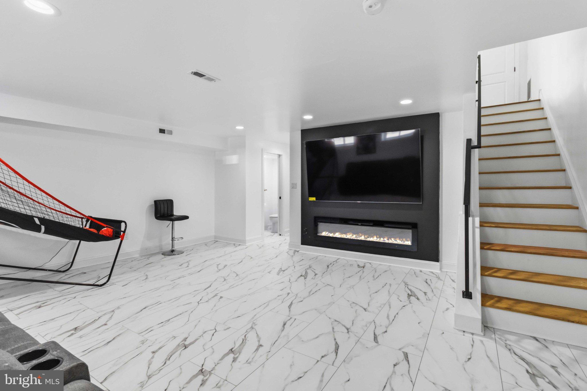 RHAWNHURST - Residential