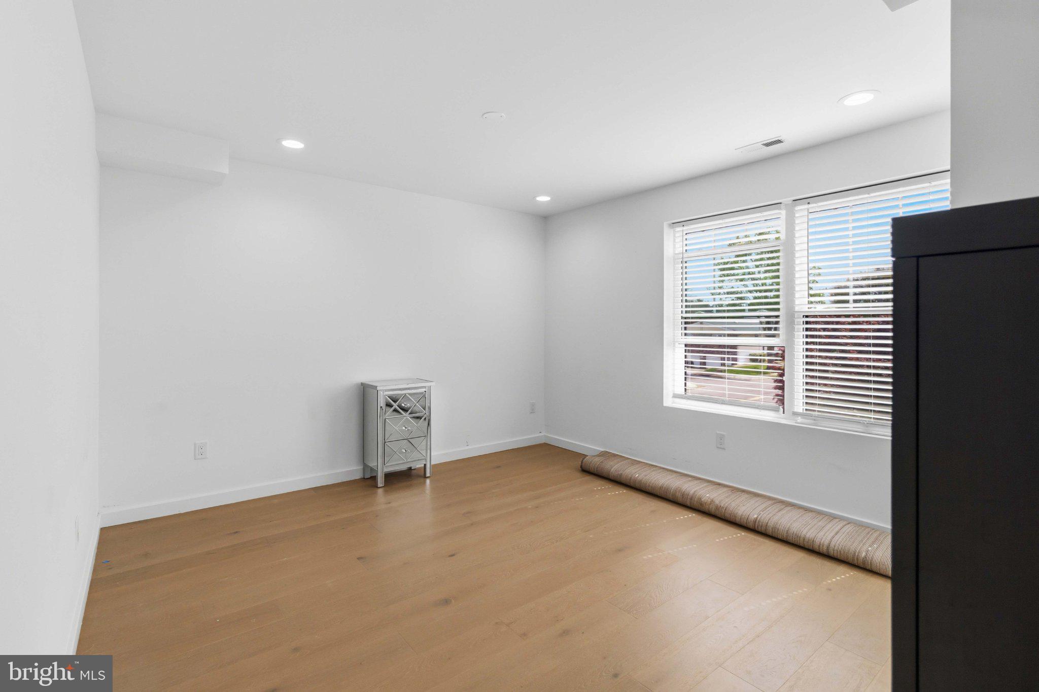 RHAWNHURST - Residential