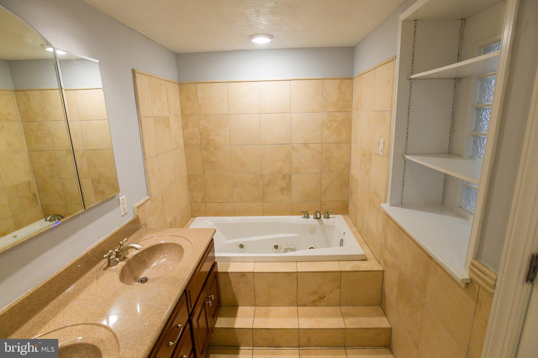 CANTON - Residential Lease