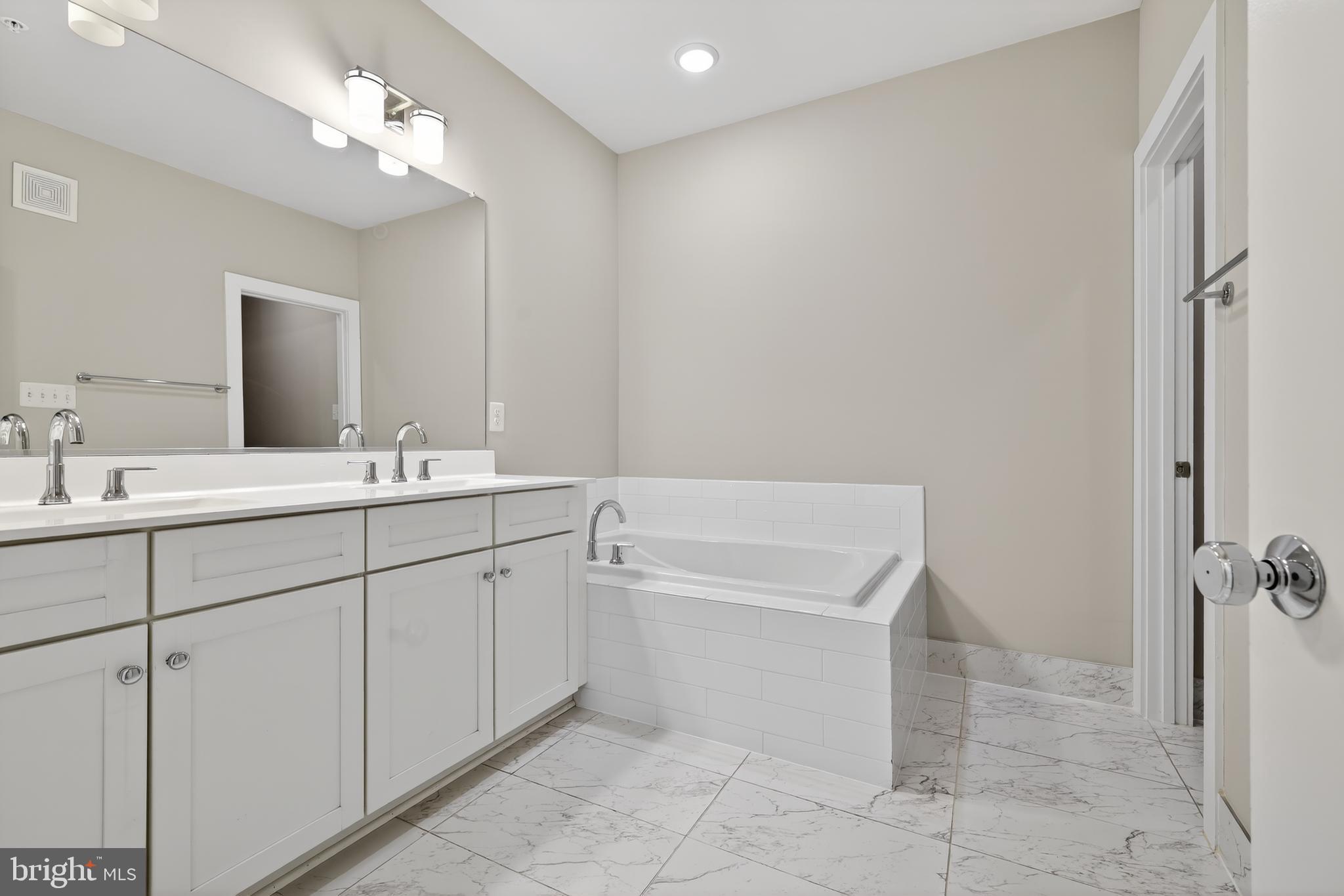 CARVER PLACE - Residential