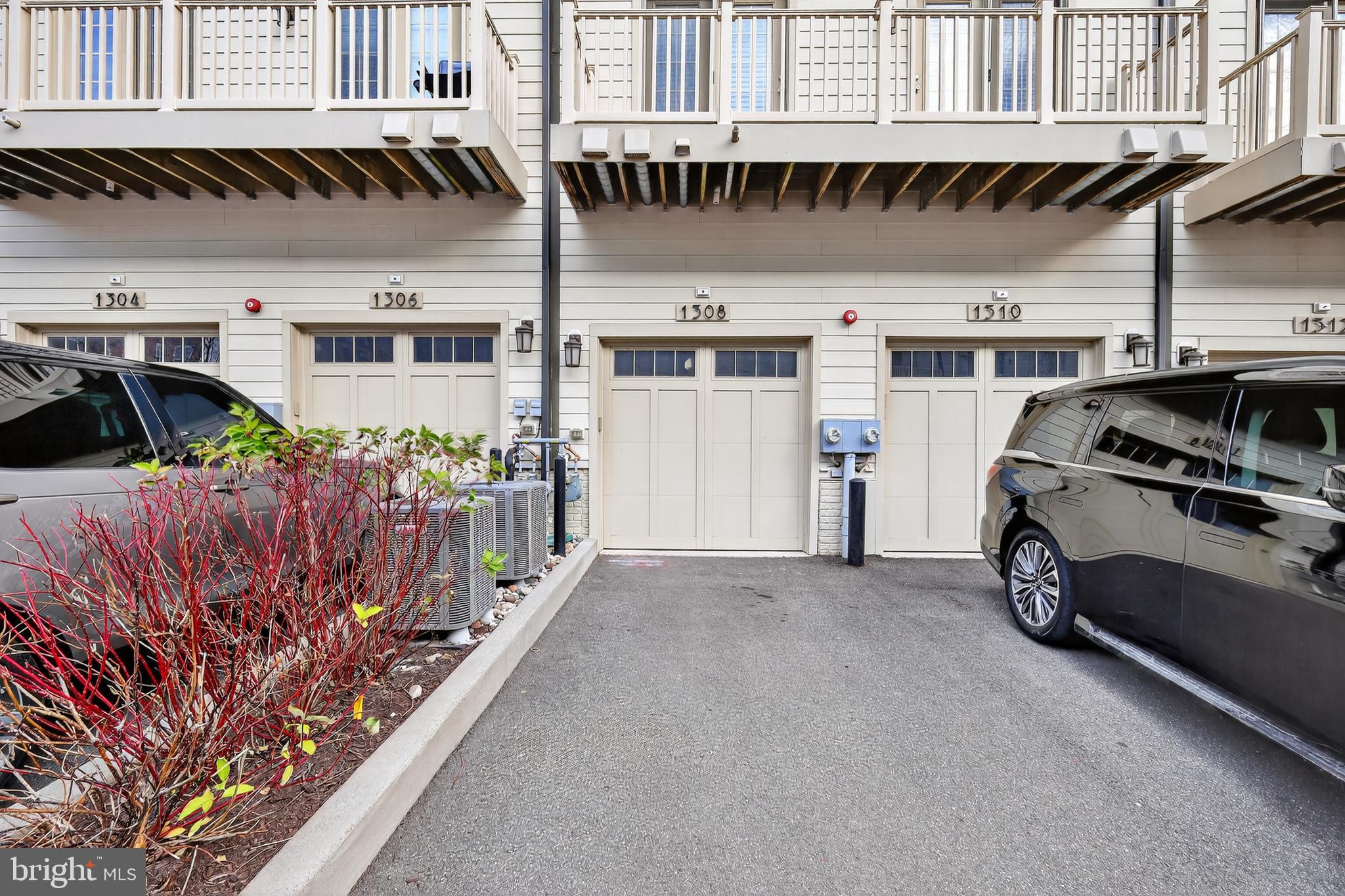 CARVER PLACE - Residential