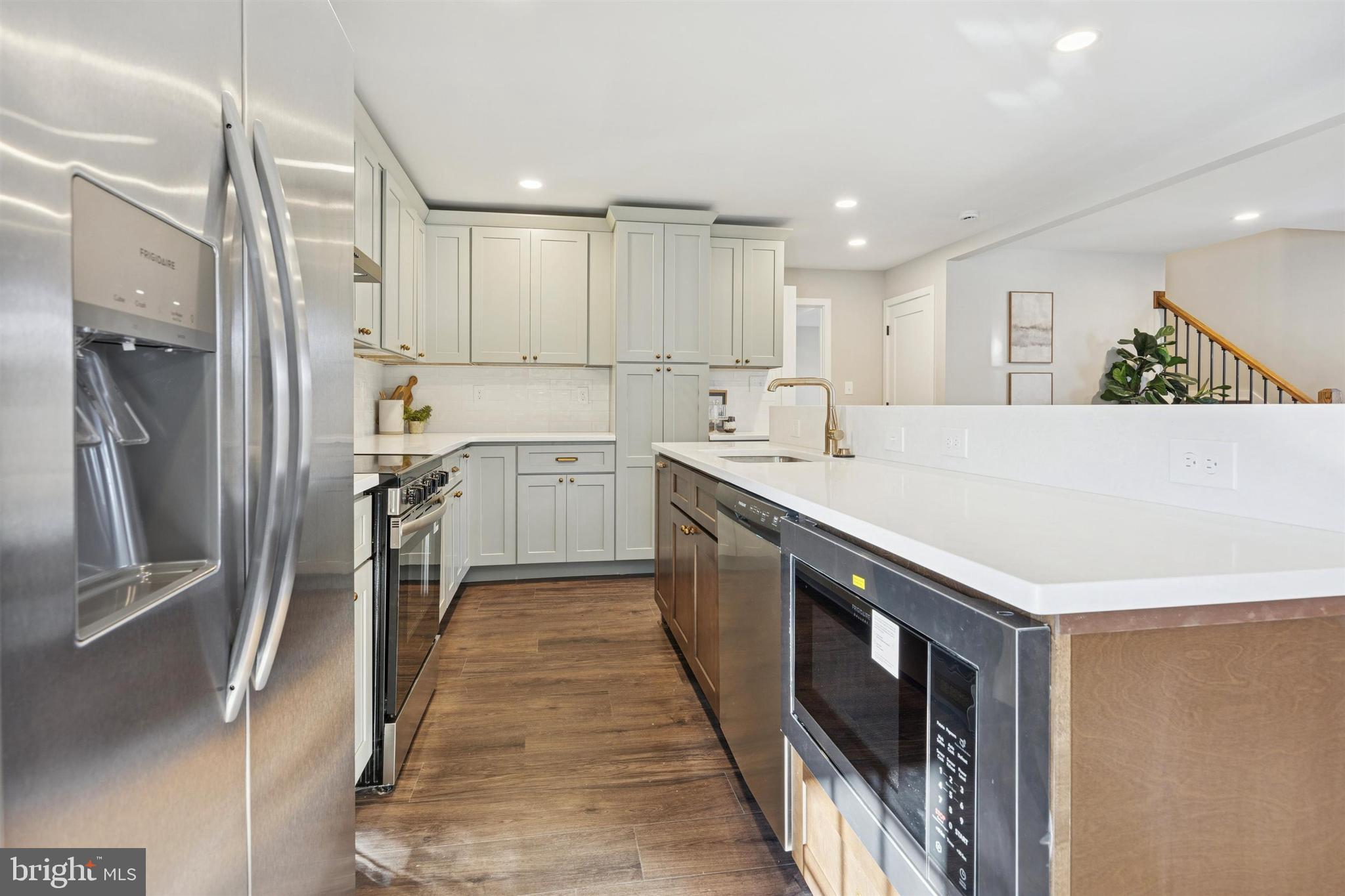 APPLETREE HILL - Residential