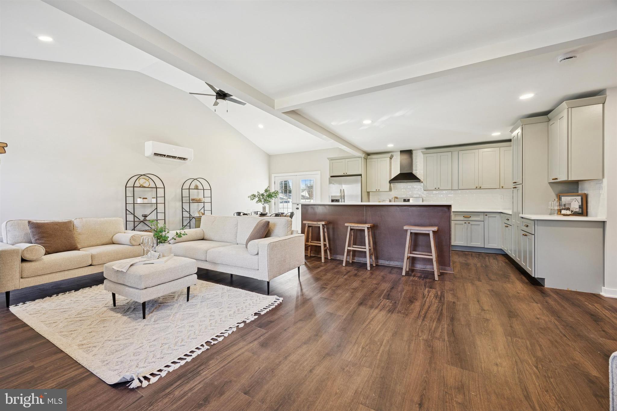 APPLETREE HILL - Residential