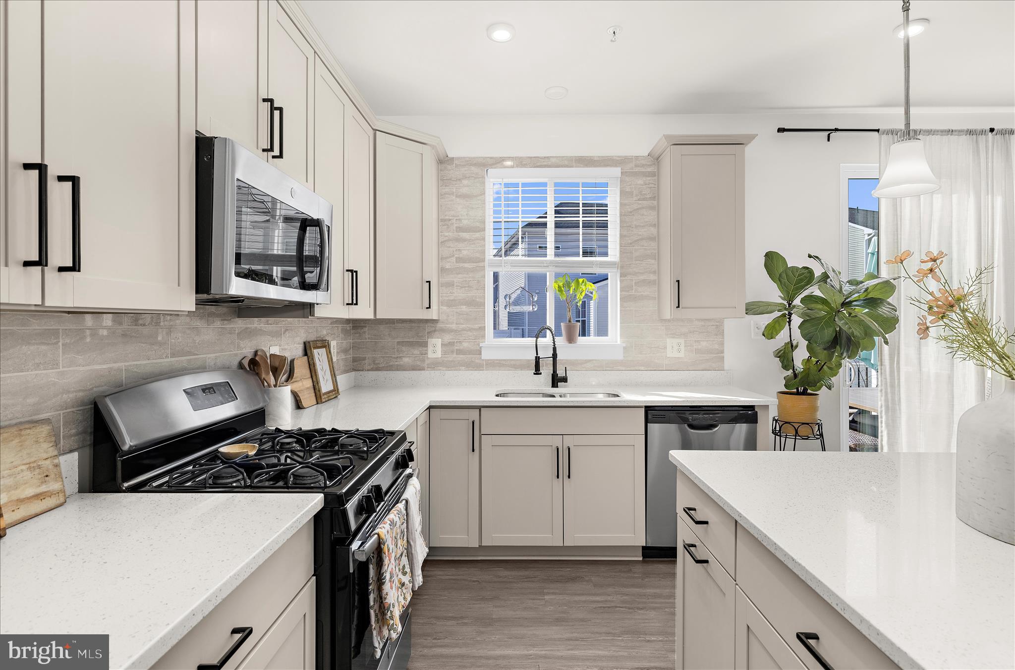 WADE'S GRANT - Residential