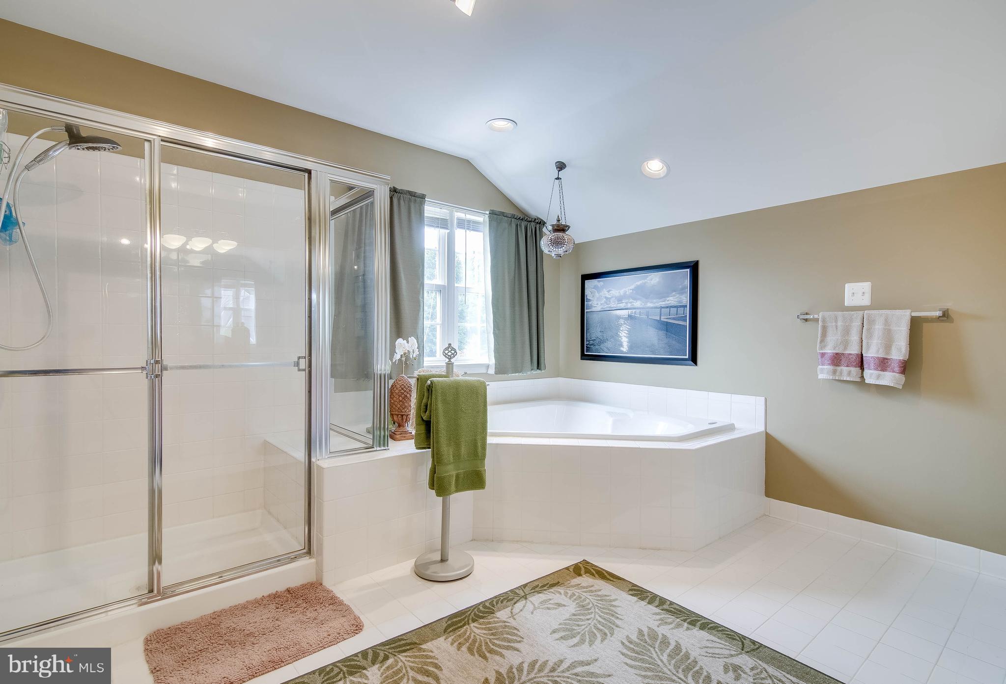 HILLANTRAE-PLAT 1> - Residential