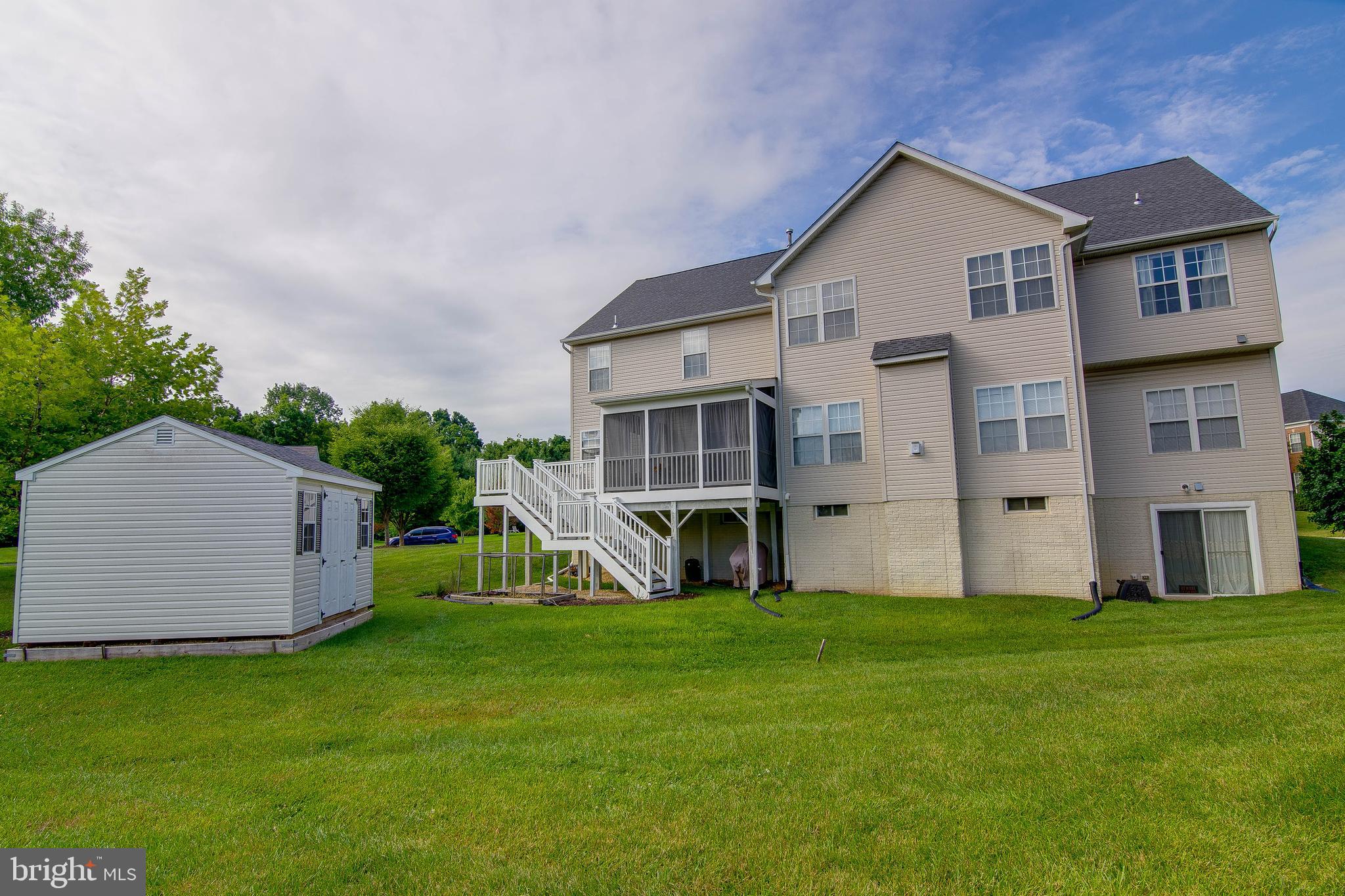 HILLANTRAE-PLAT 1> - Residential