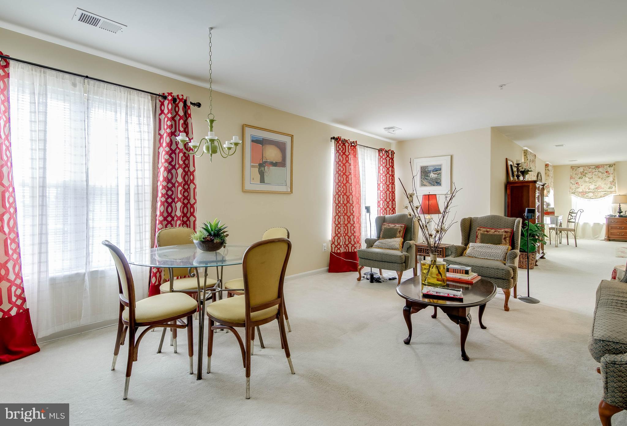 HILLANTRAE-PLAT 1> - Residential