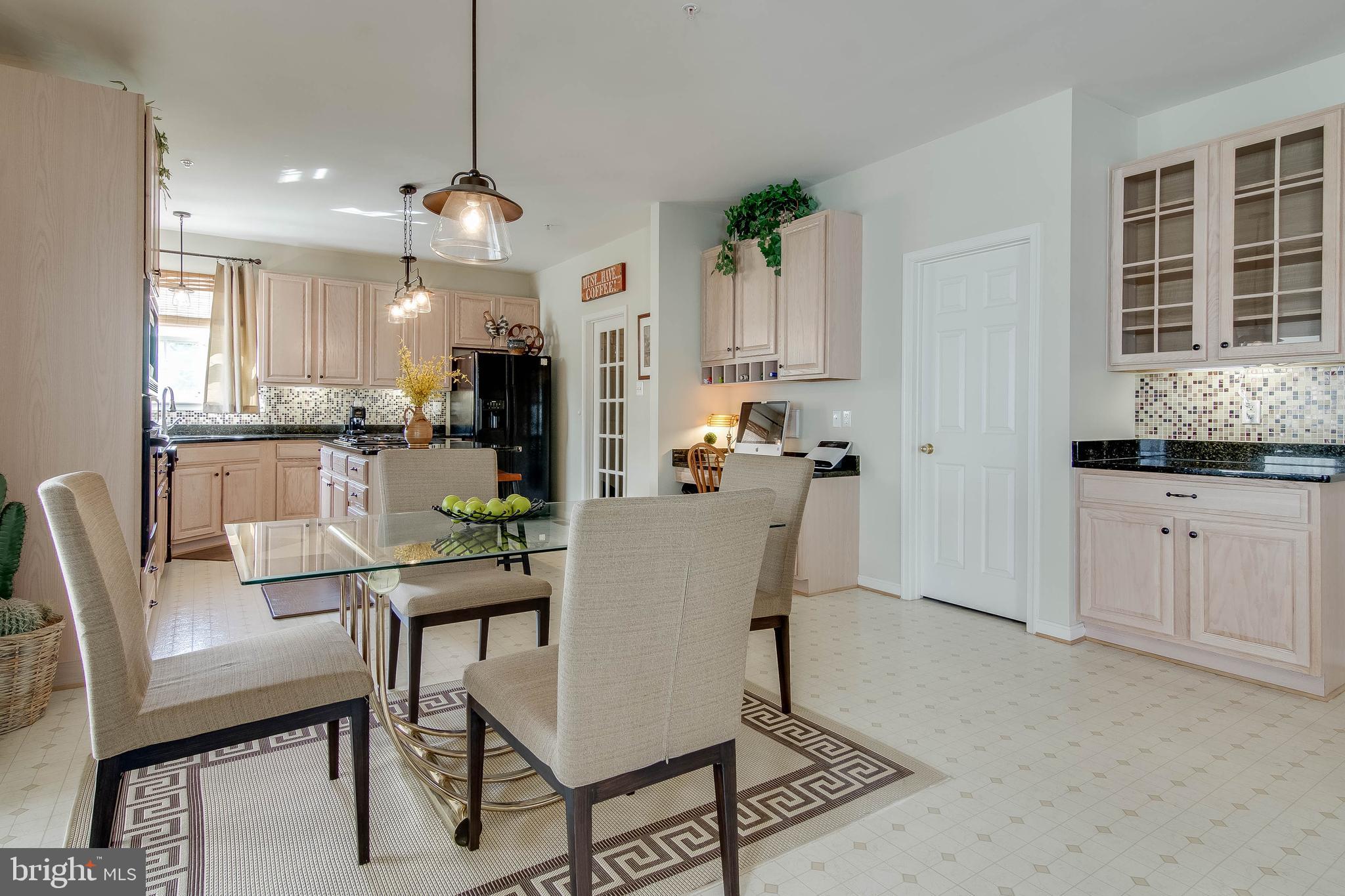 HILLANTRAE-PLAT 1> - Residential