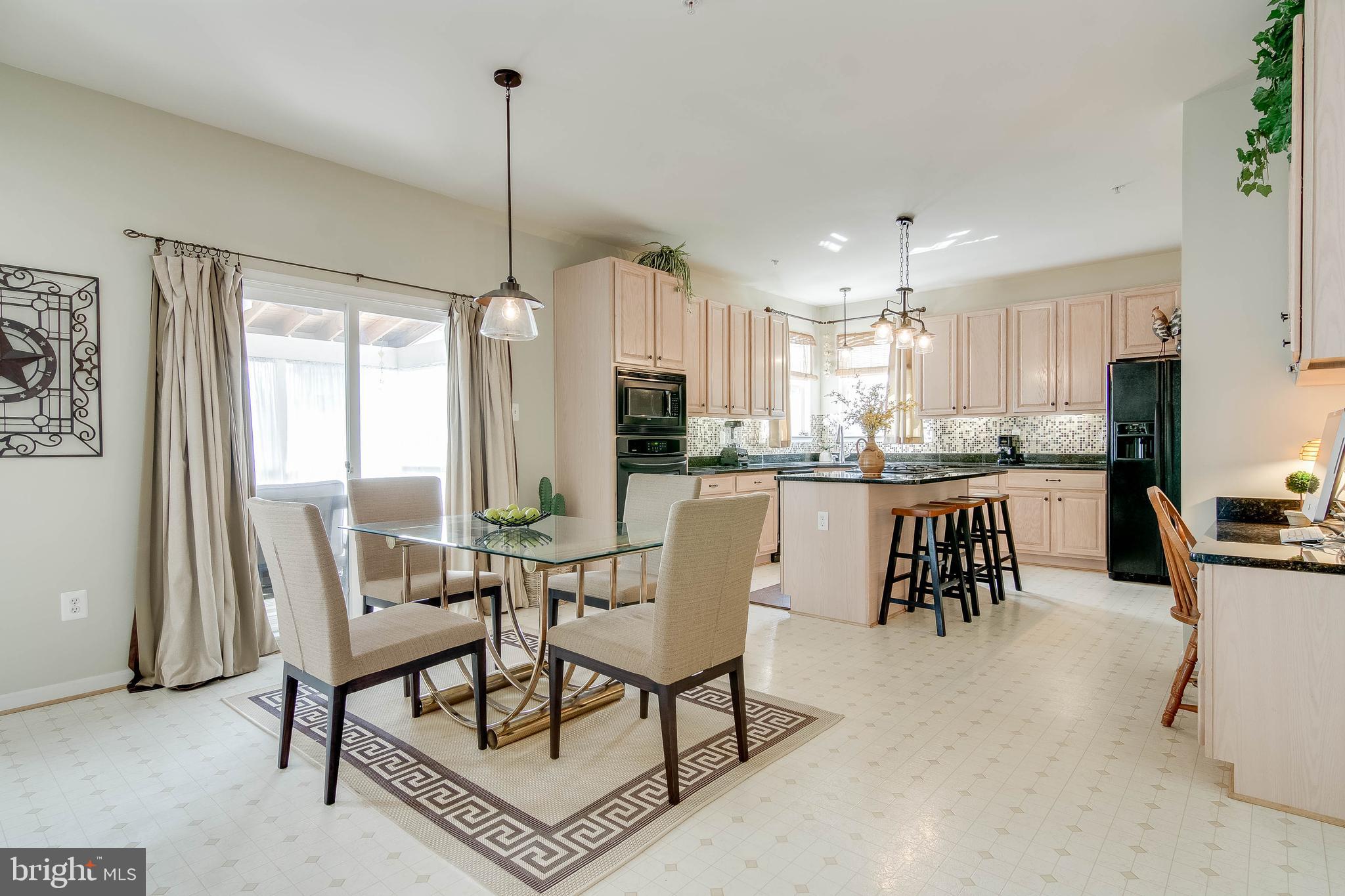 HILLANTRAE-PLAT 1> - Residential