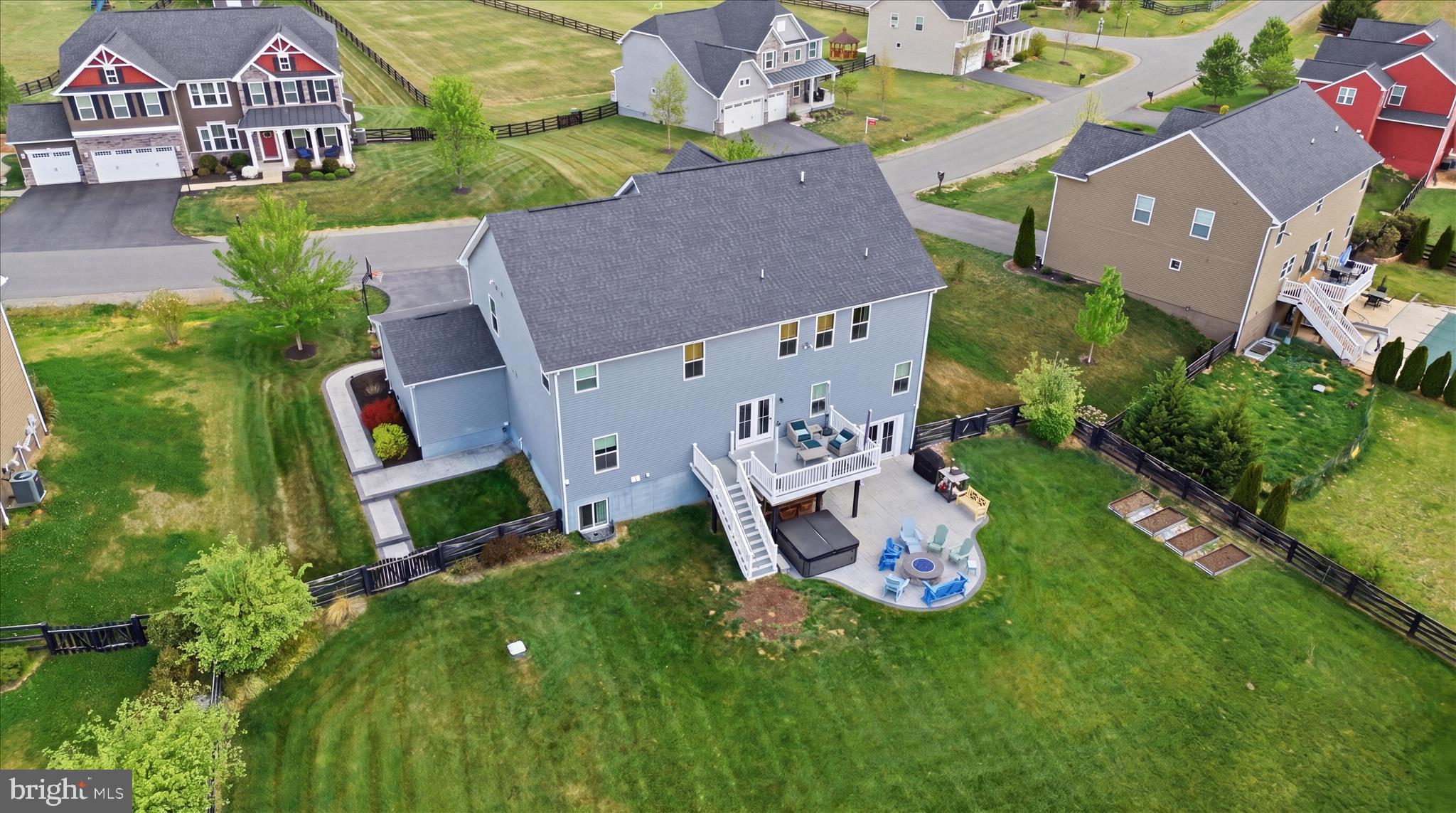 THE CROSSINGS - Residential