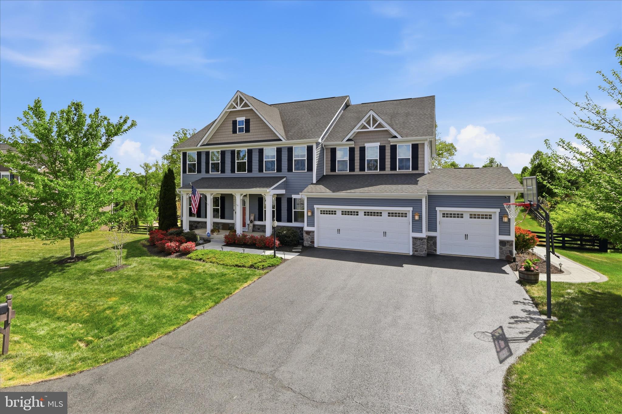 7804 HERMITAGE DRIVE