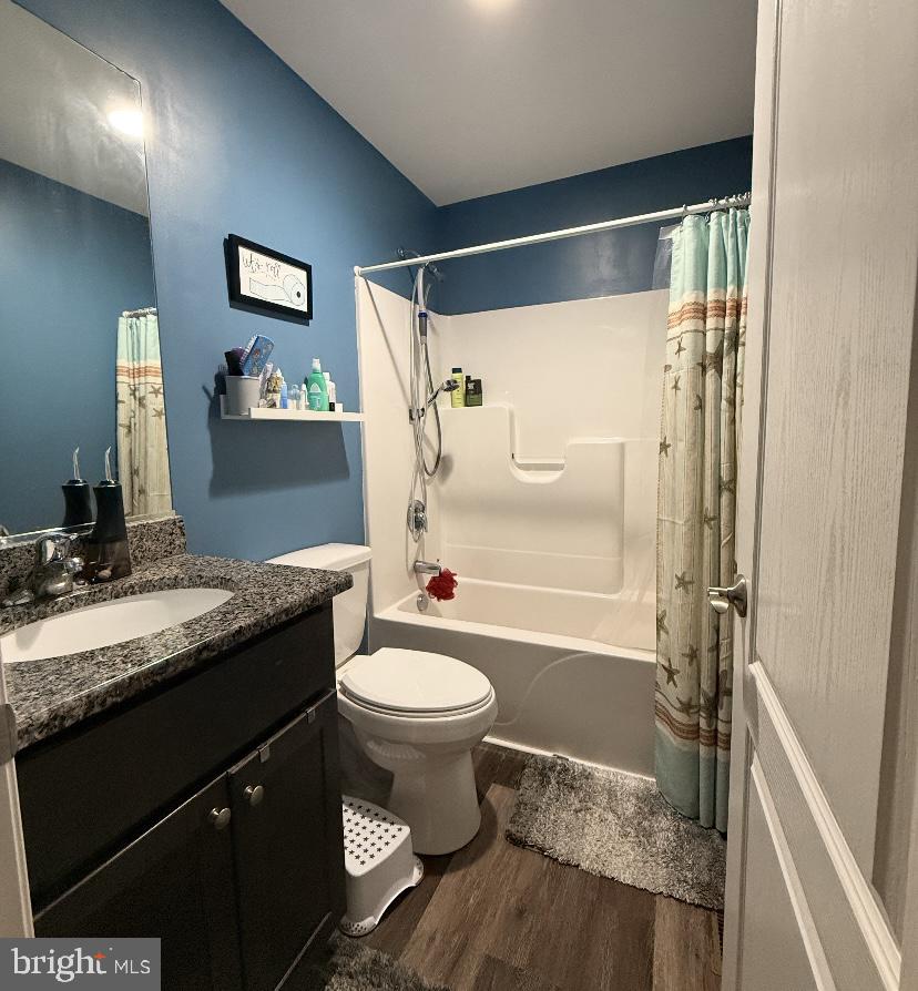 MEADOW RIDGE ESTATES - Residential