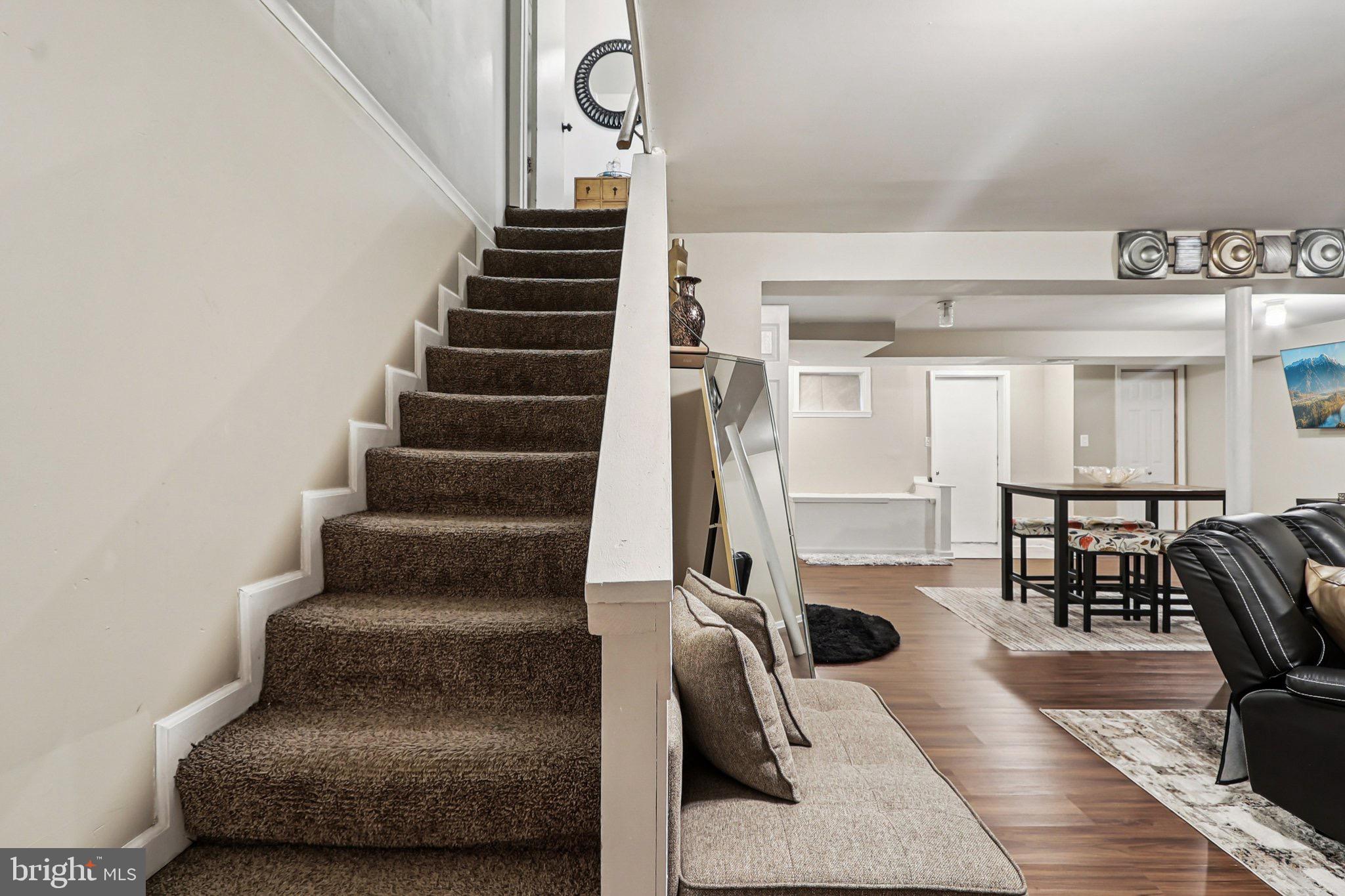 INDIAN VILLAGE IND HEAD - Residential