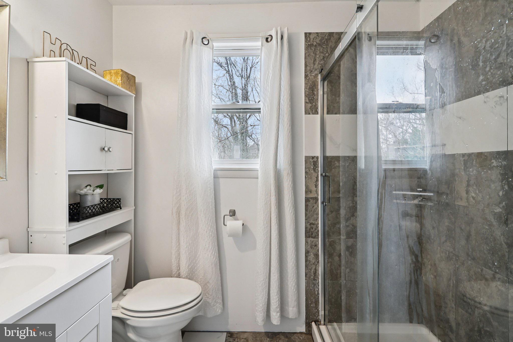 INDIAN VILLAGE IND HEAD - Residential