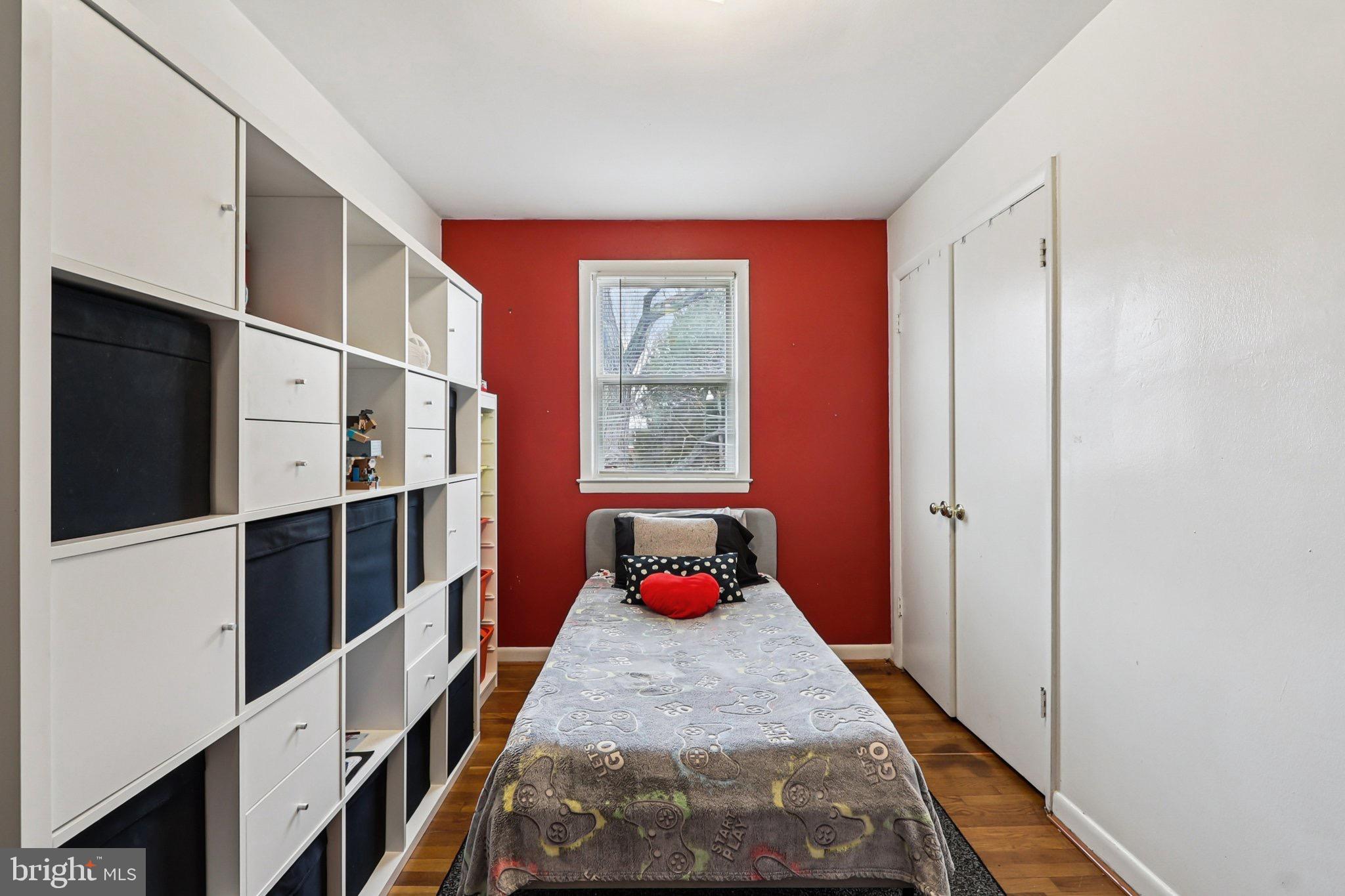 INDIAN VILLAGE IND HEAD - Residential