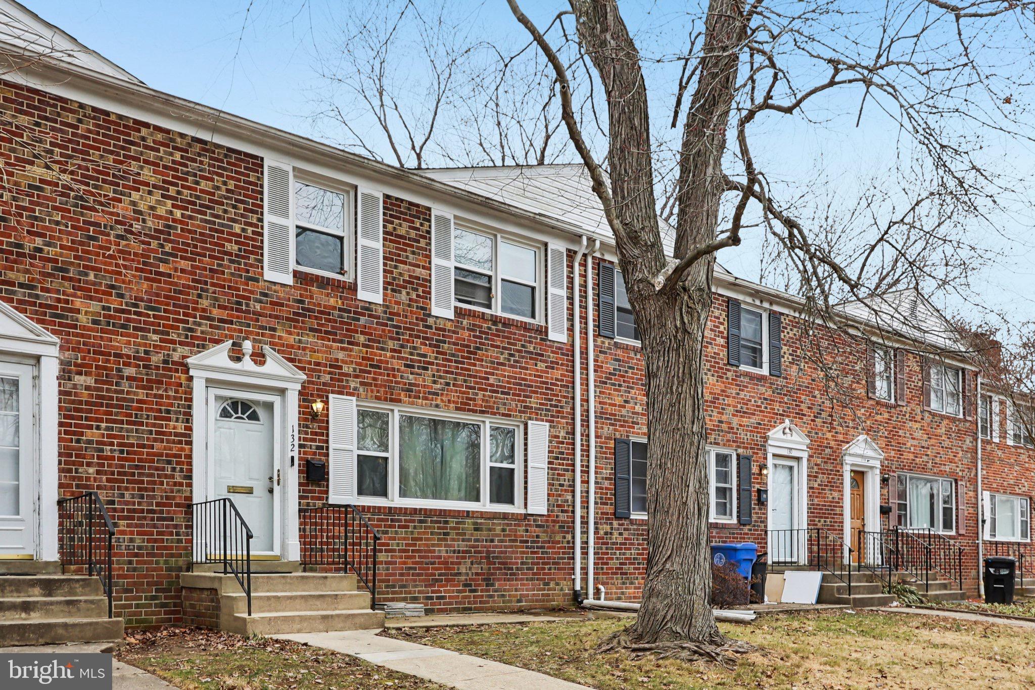 INDIAN VILLAGE IND HEAD - Residential