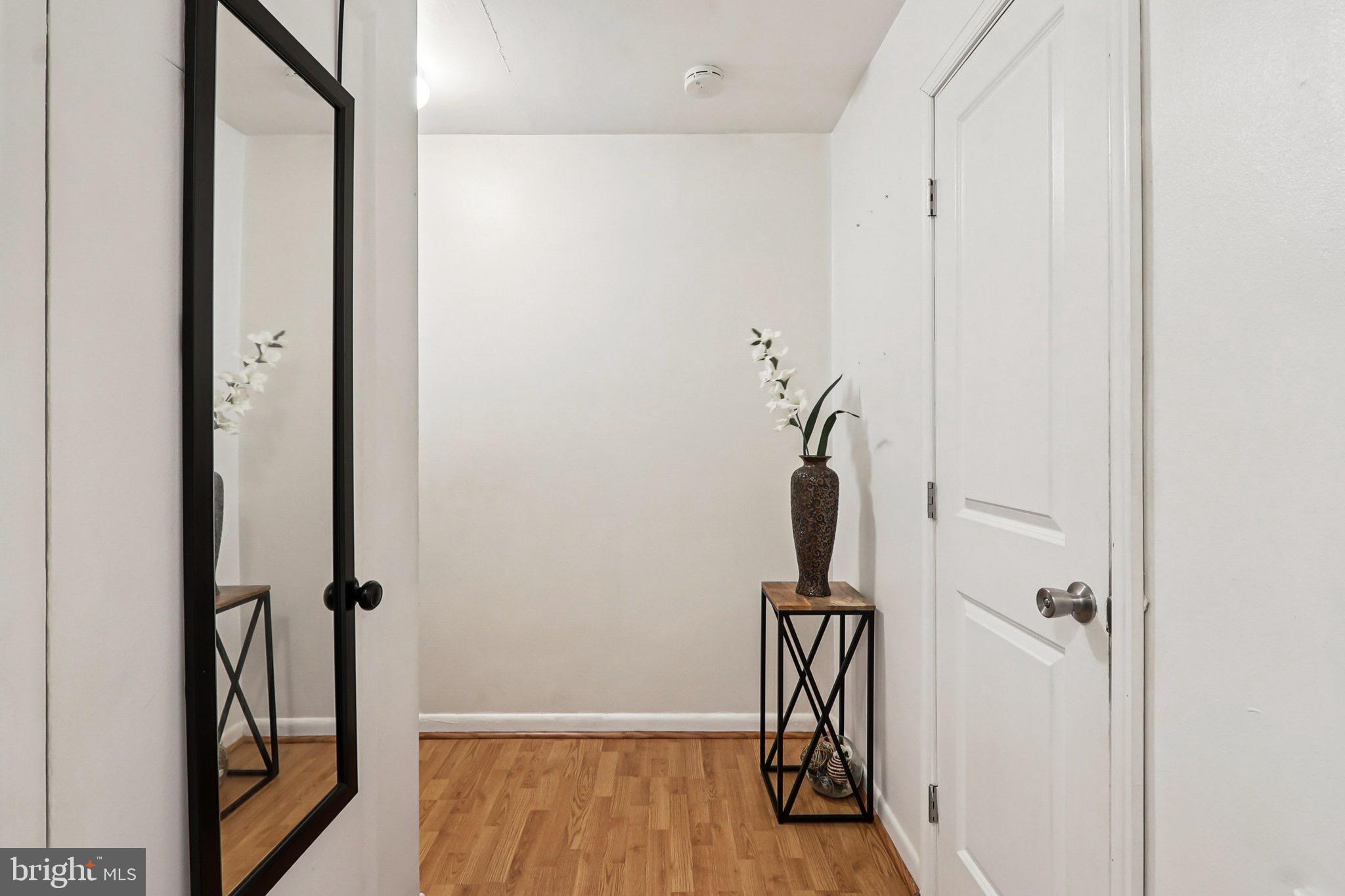 INDIAN VILLAGE IND HEAD - Residential