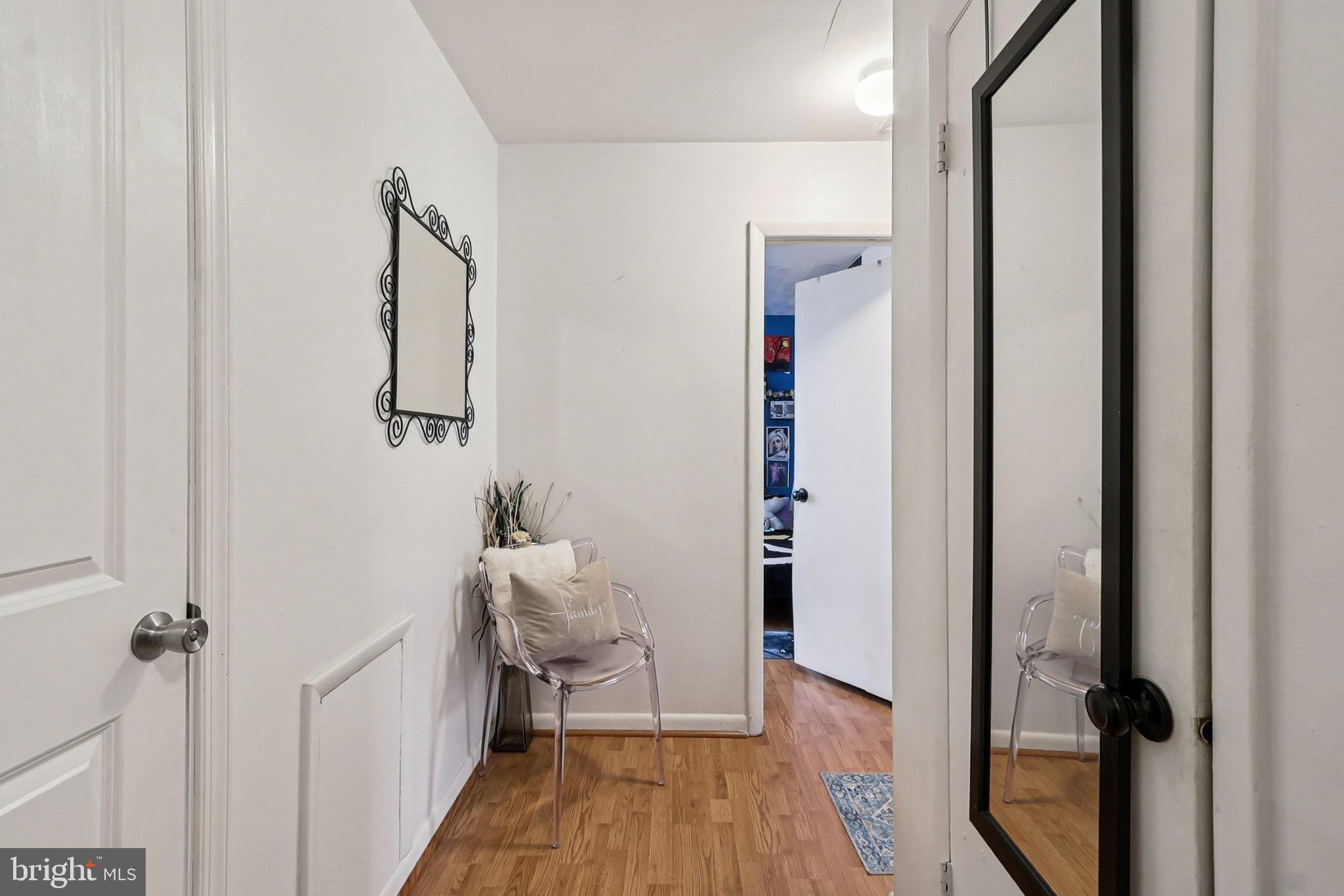 INDIAN VILLAGE IND HEAD - Residential