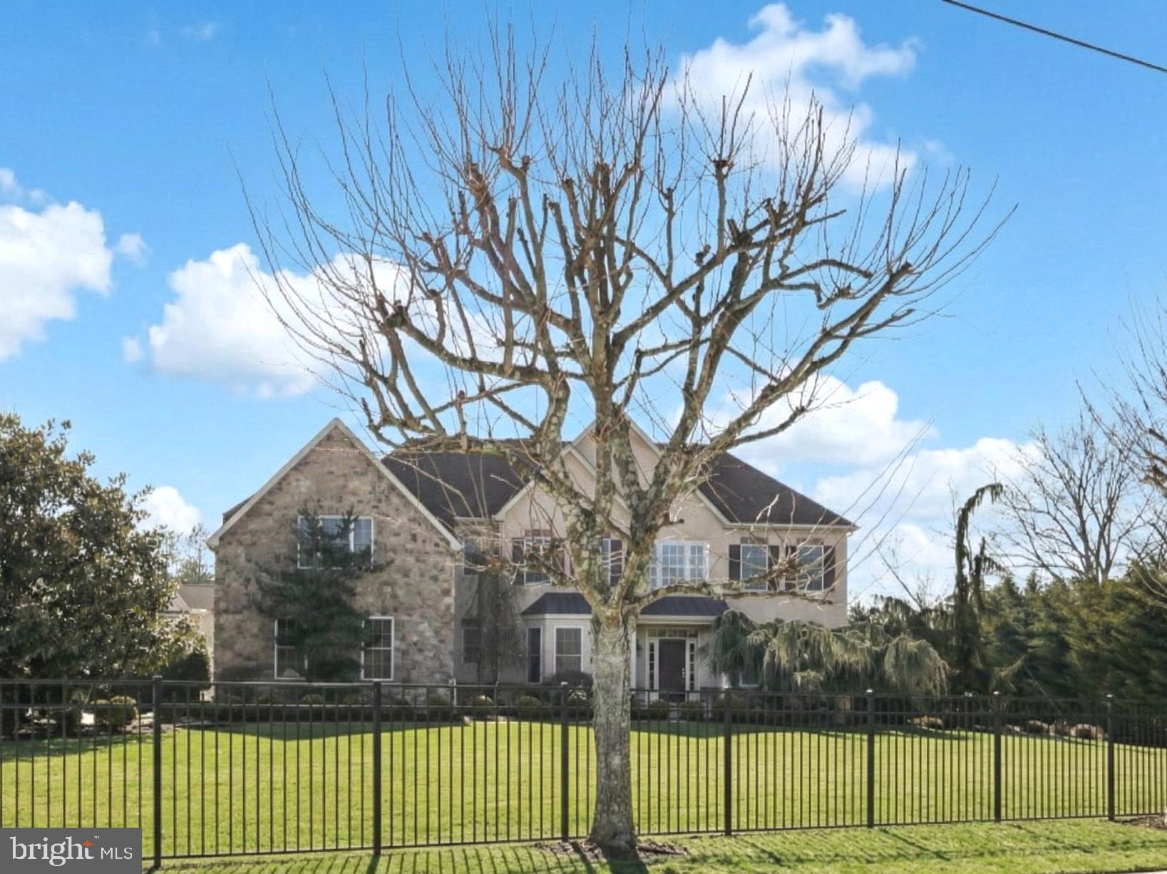 2902 PICKERTOWN ROAD