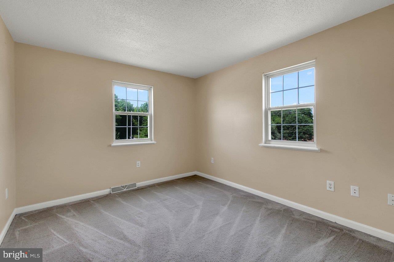 HIGHLAND MANOR - Residential
