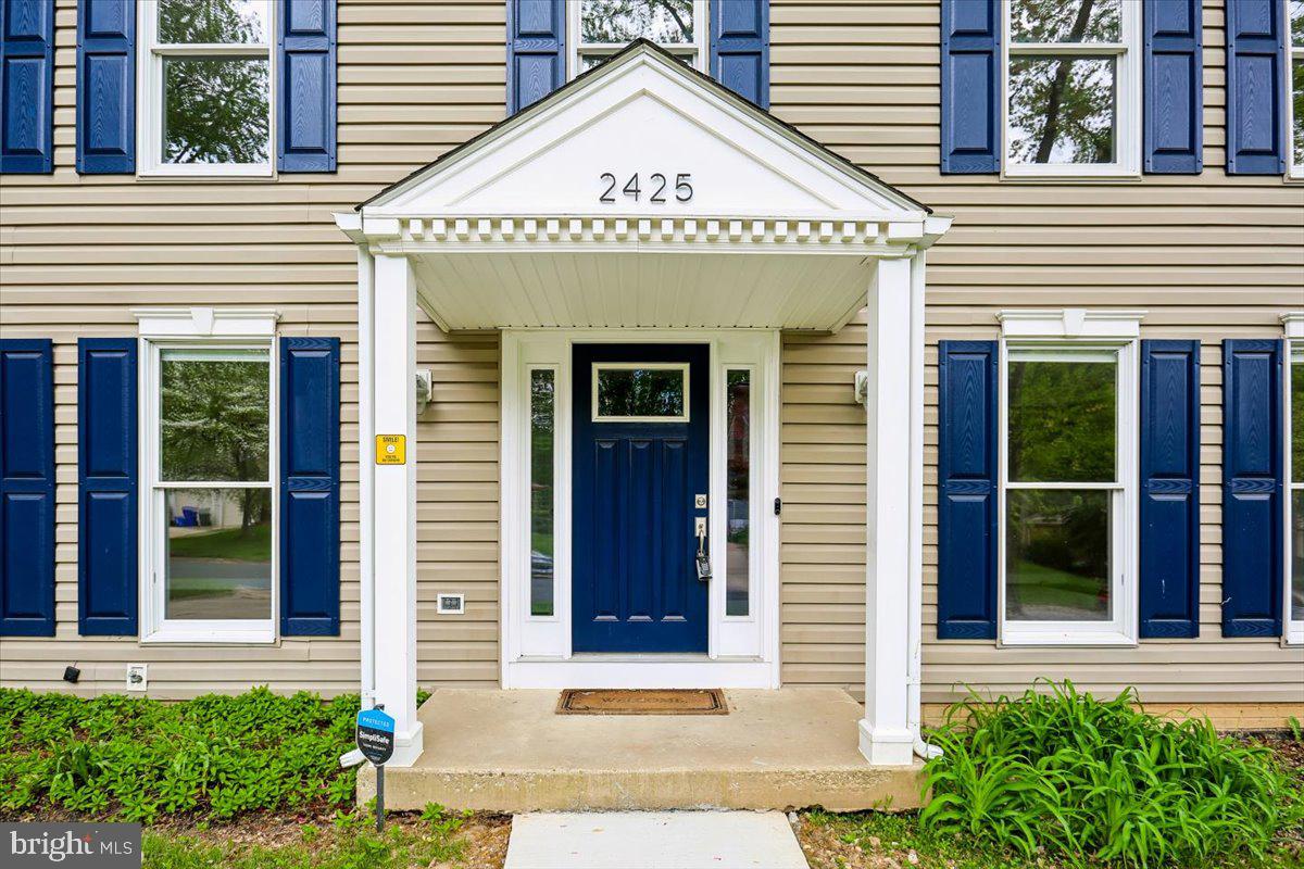 2425 HIDDEN VALLEY LANE