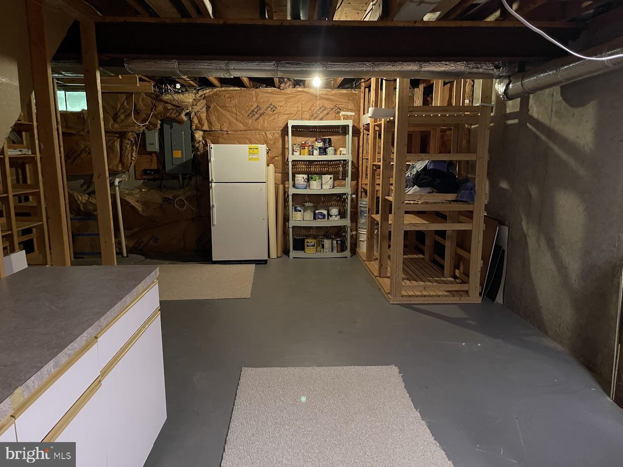 BROOKFIELD - Residential Lease