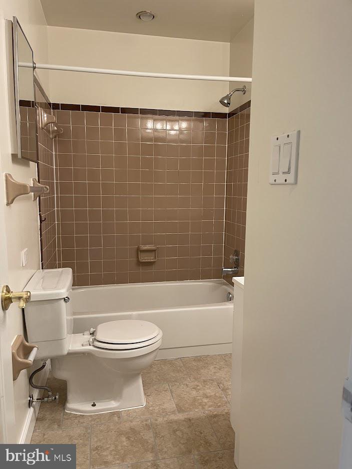 BROOKFIELD - Residential Lease