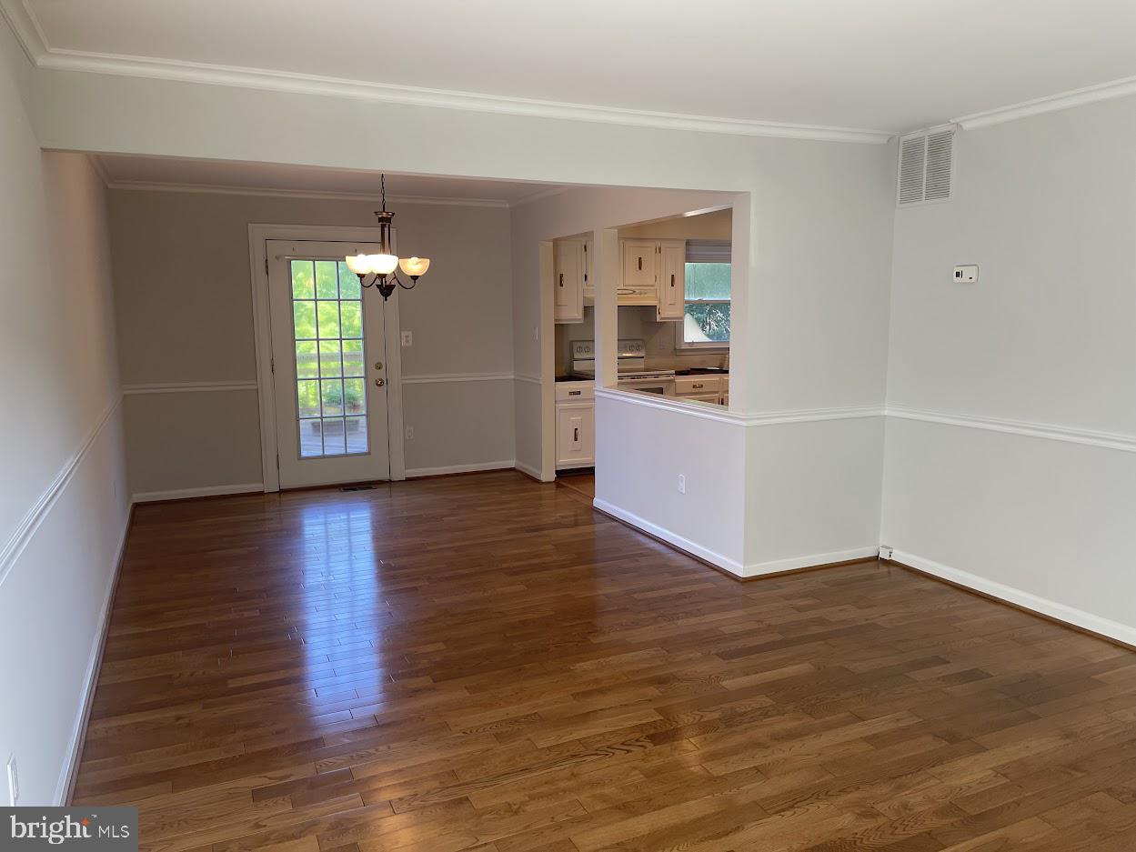 BROOKFIELD - Residential Lease