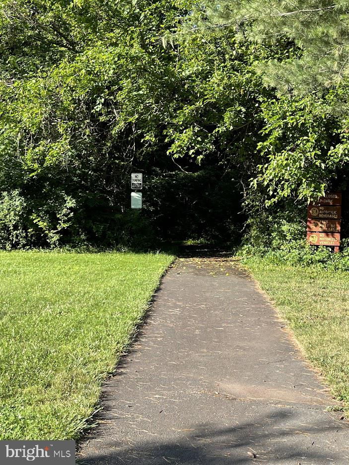 BROOKFIELD - Residential Lease