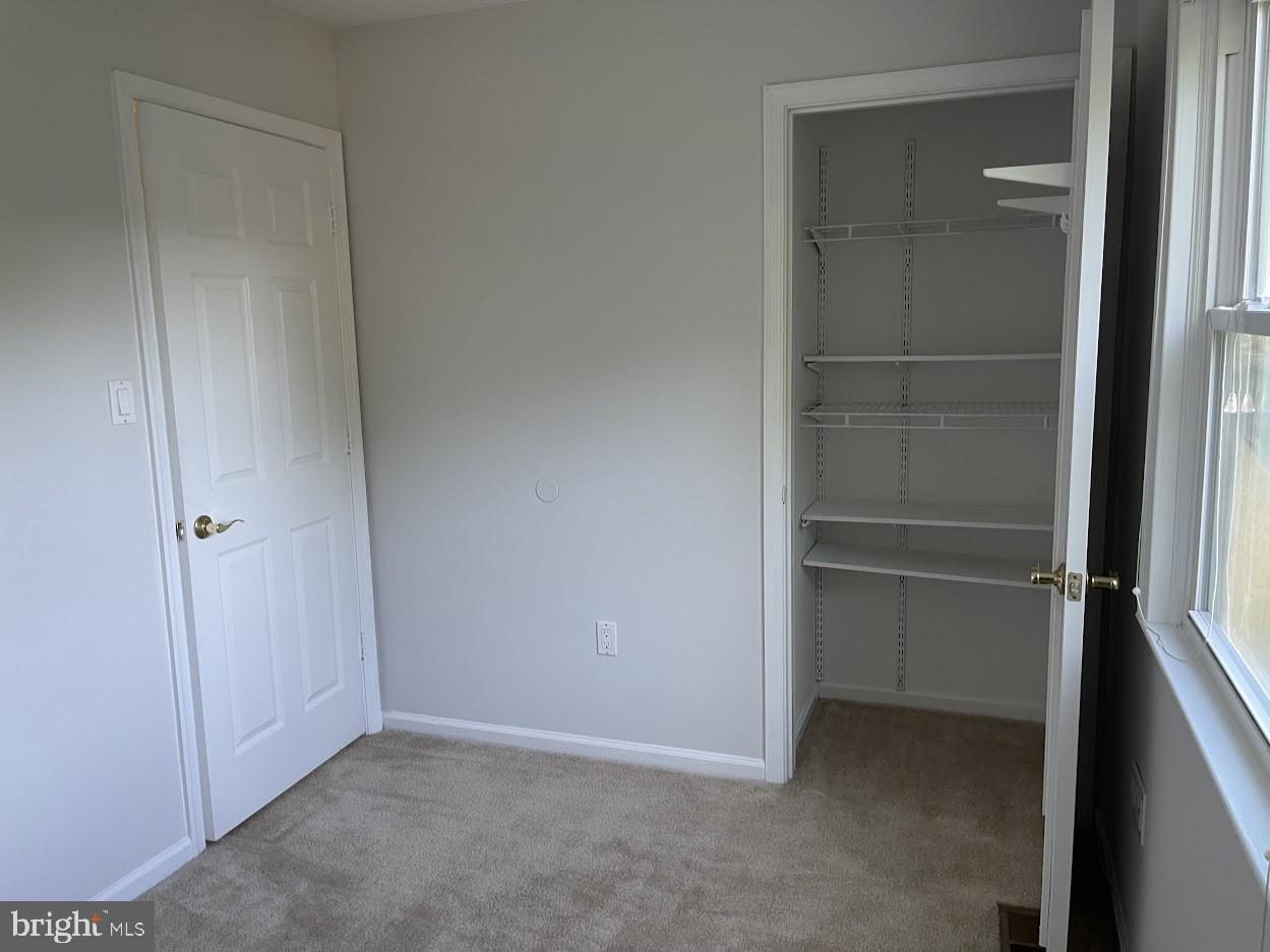 BROOKFIELD - Residential Lease