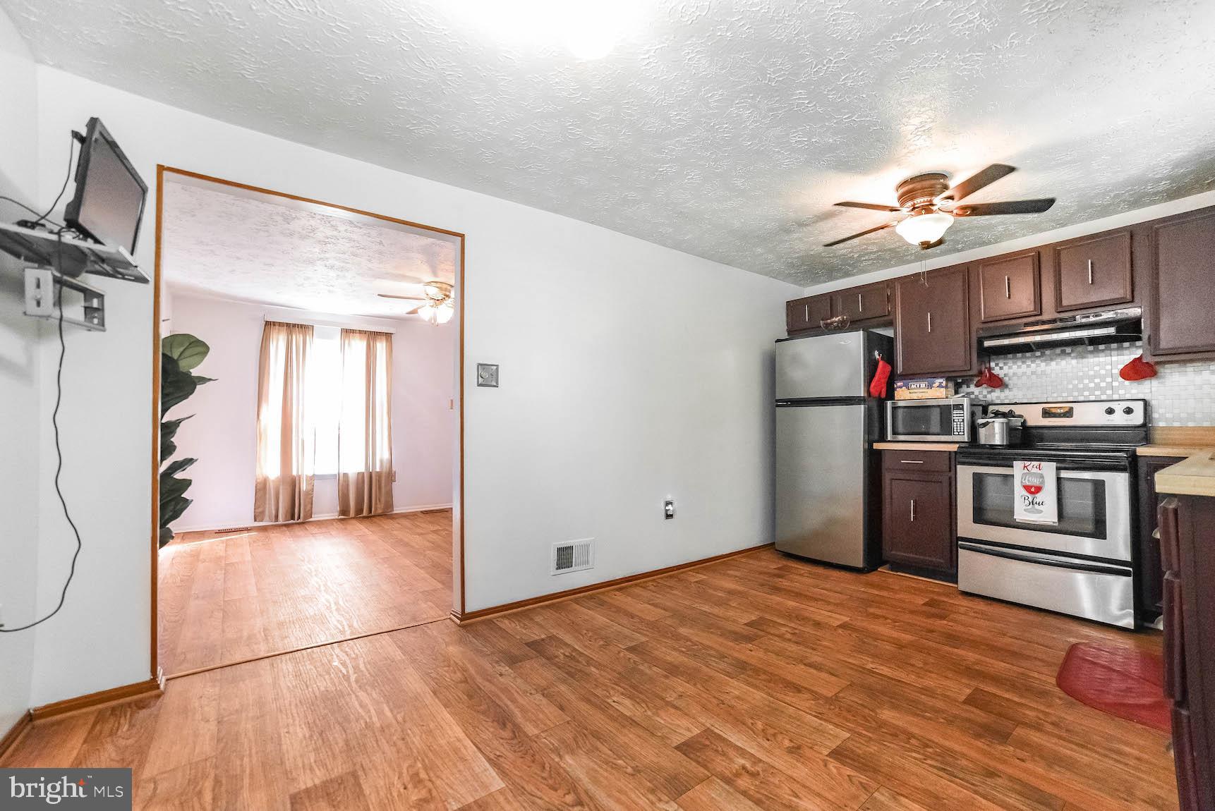 WHITE OAK VILLAGE SUB - Residential