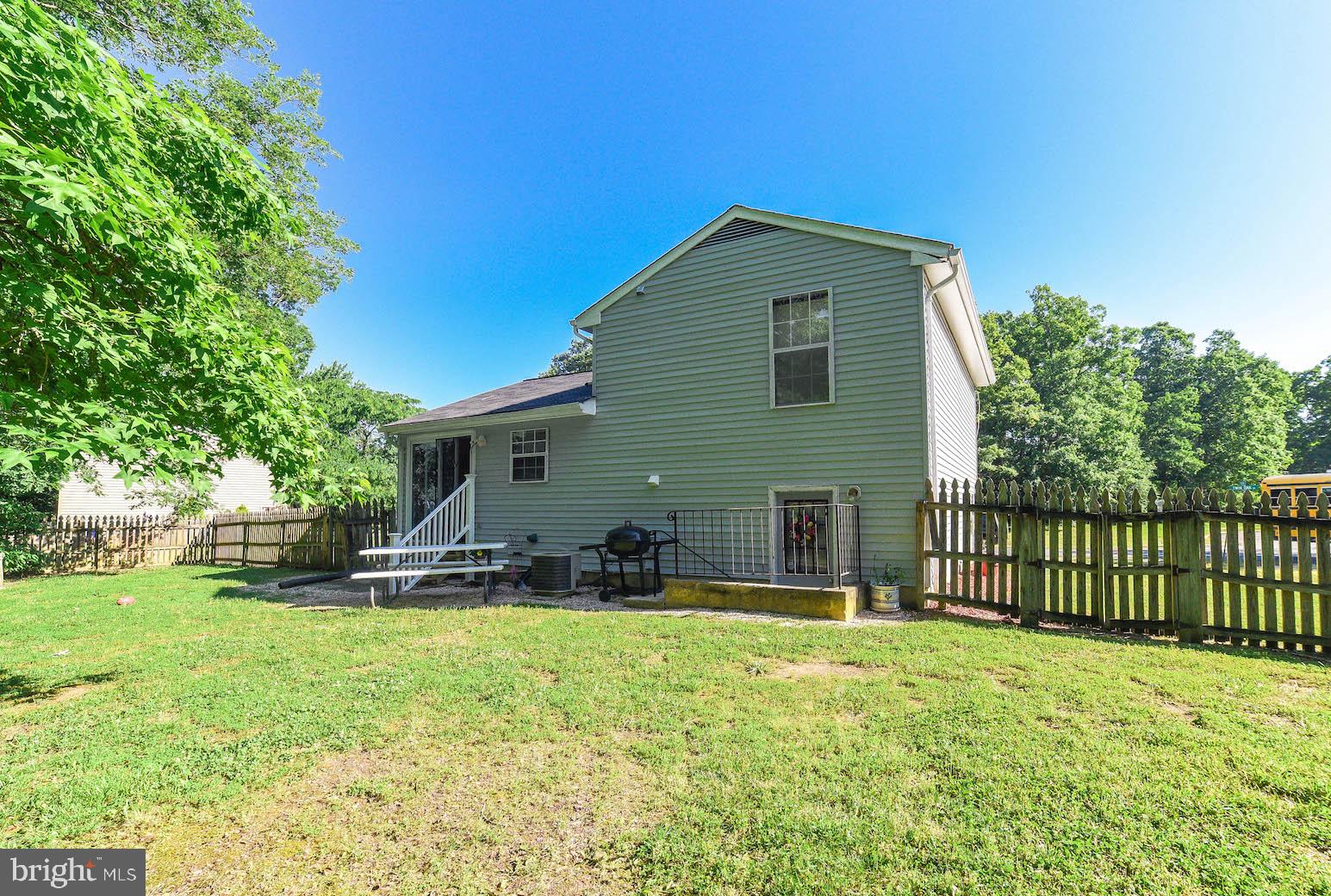 WHITE OAK VILLAGE SUB - Residential