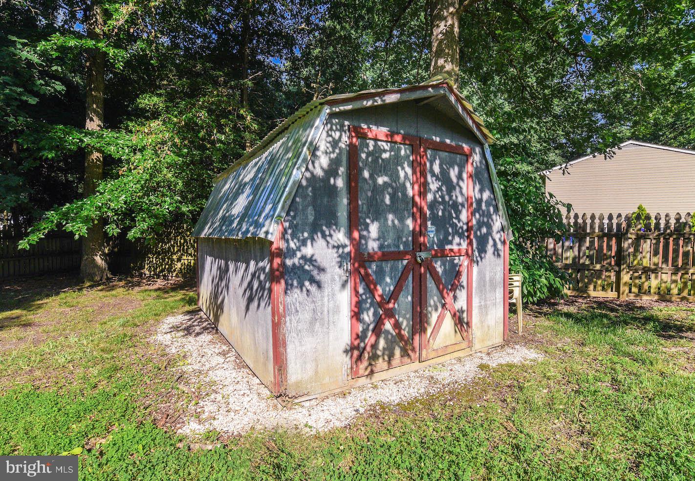 WHITE OAK VILLAGE SUB - Residential