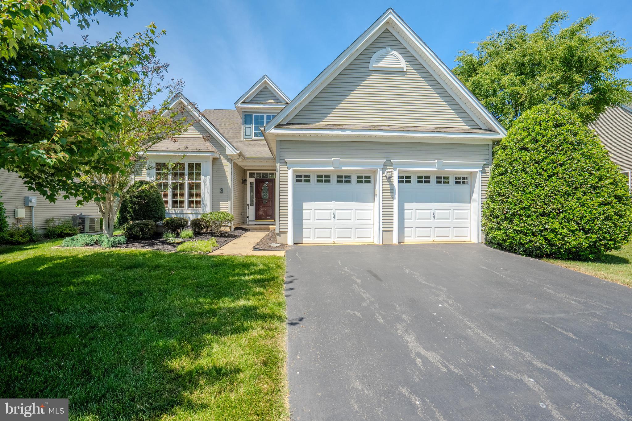 Photo 1 of 33 — 3 HIGHT BOULEVARD, HIGHTSTOWN, NJ 08520